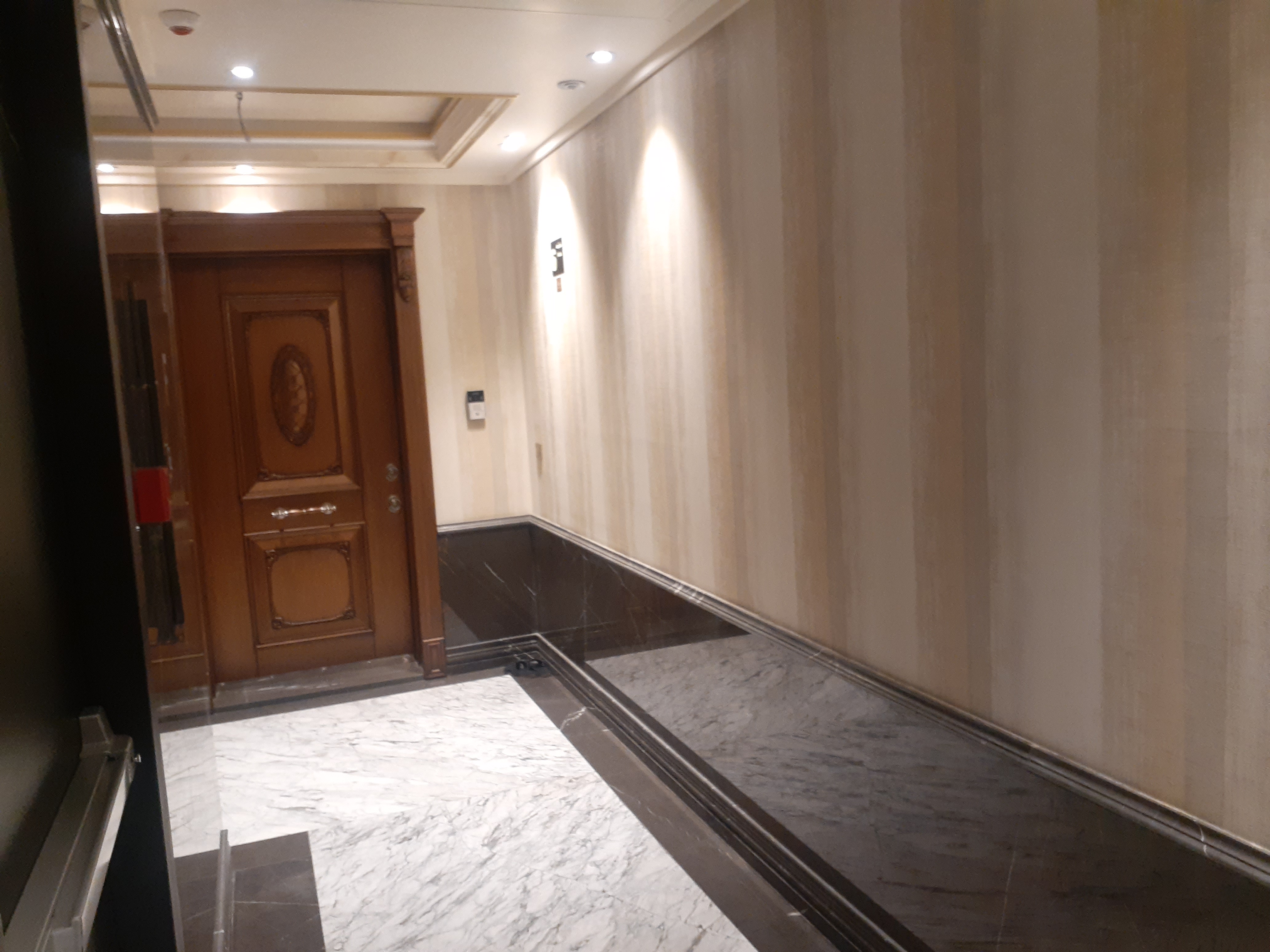 فروش آپارتمان 300 متر دروس نوساز مشاعات هتلی