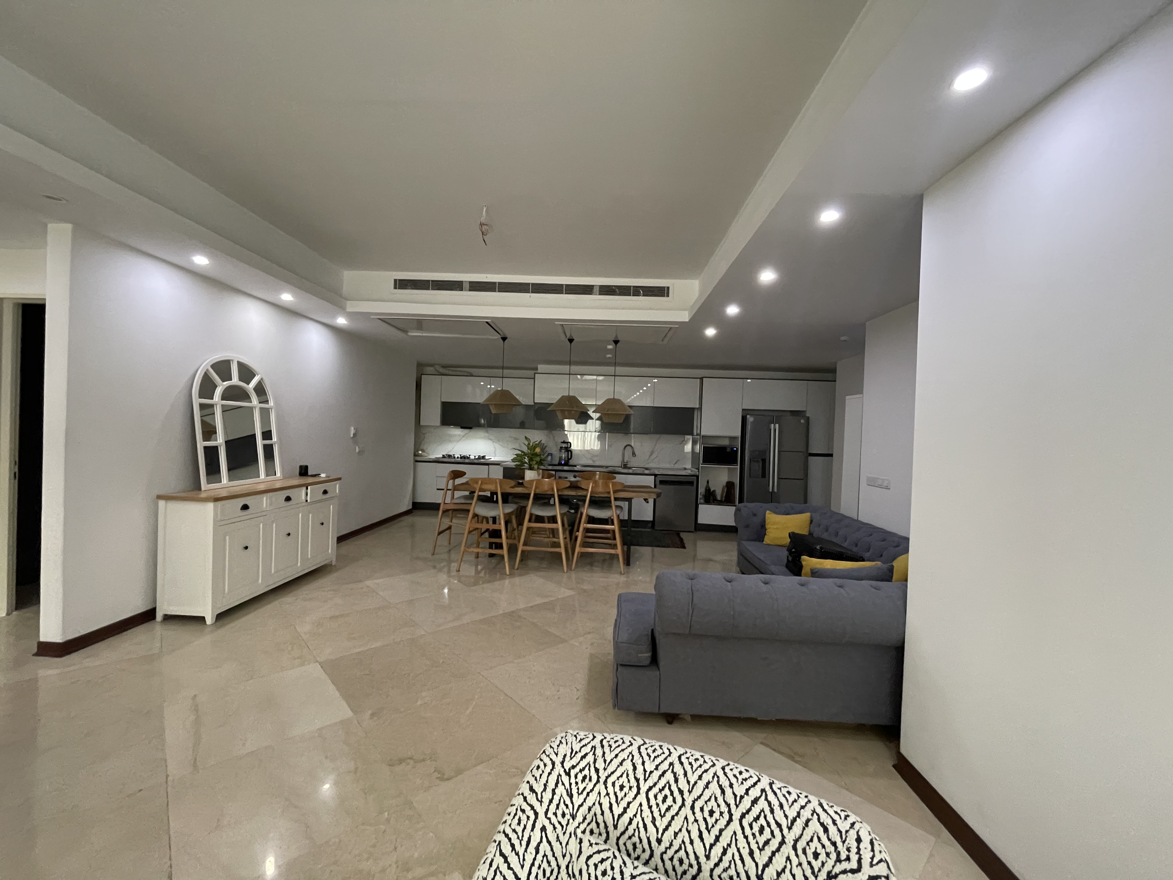 فروش آپارتمان 125متر اقدسیه فول امکانات