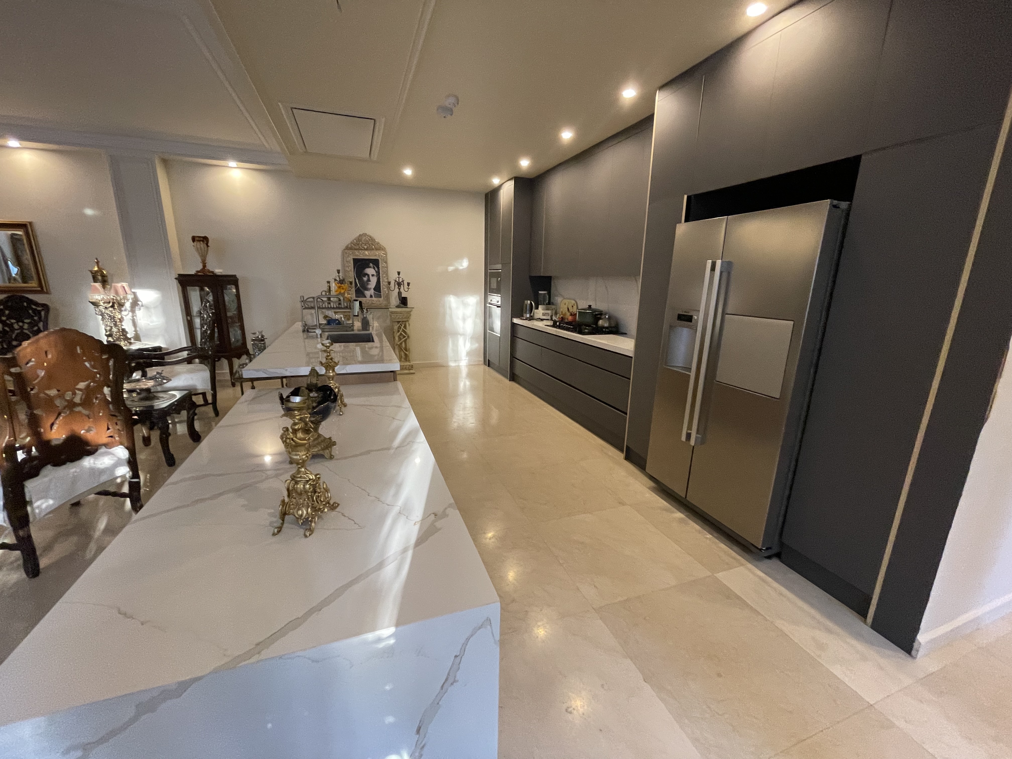 فروش آپارتمان 120 متر اقدسیه فول مشاعات