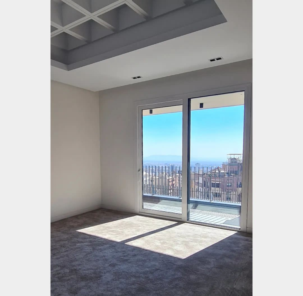 فروش آپارتمان 180متر فرمانیه شرقی نوساز یک طبقه پارکینگ