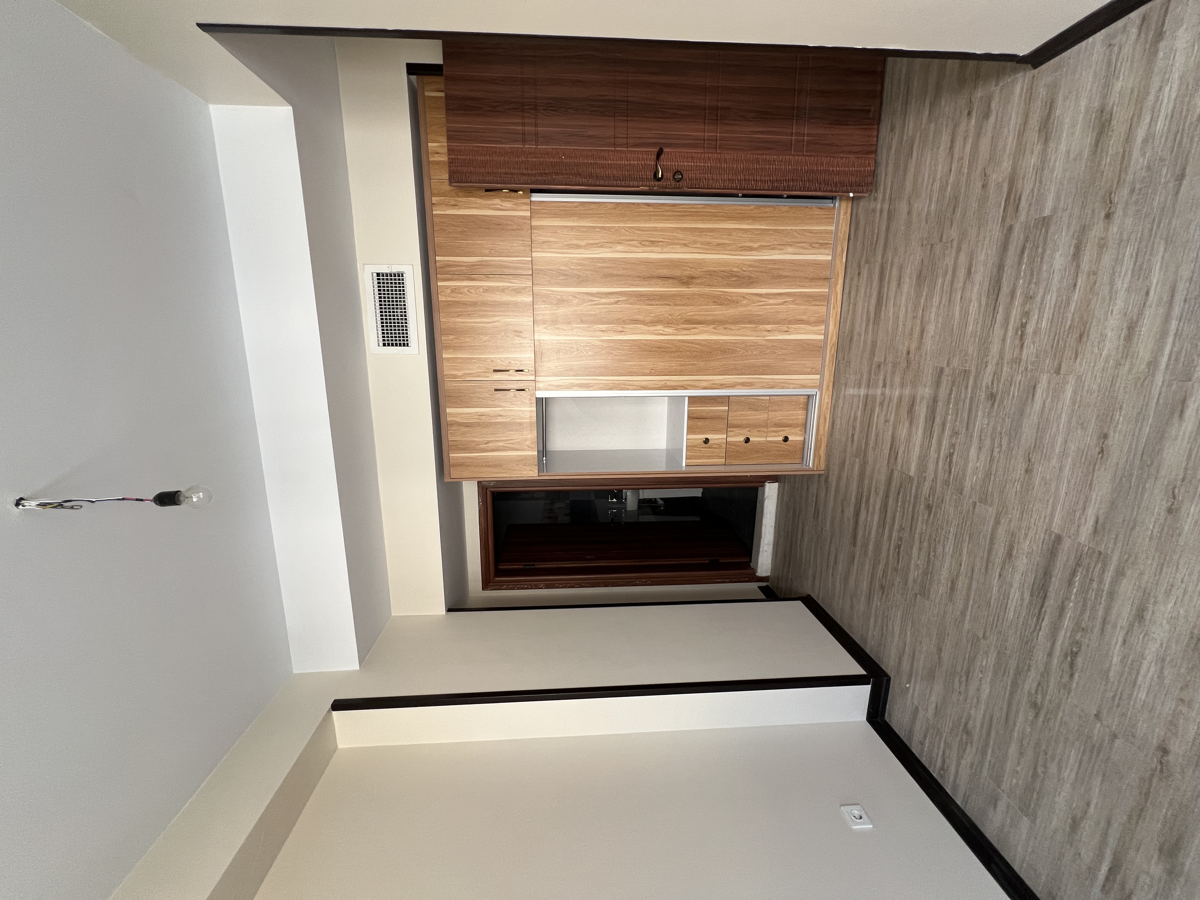 فروش اپارتمان 123 متر دولت تک واحدی نور مستقیم از حیاط