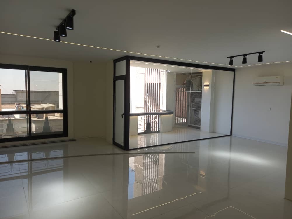 فروش اپارتمان  210 متر فرمانیه بازسازی شده غرق نور