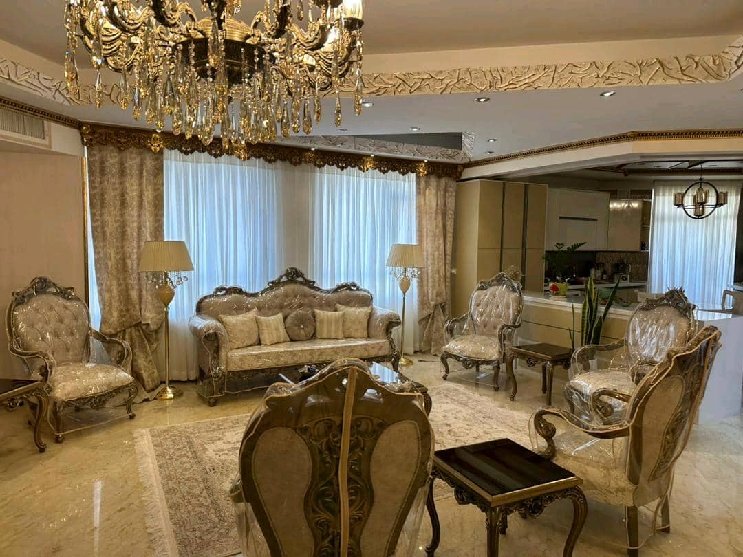 اجاره آپارتمان 230متر فرمانیه شرقی