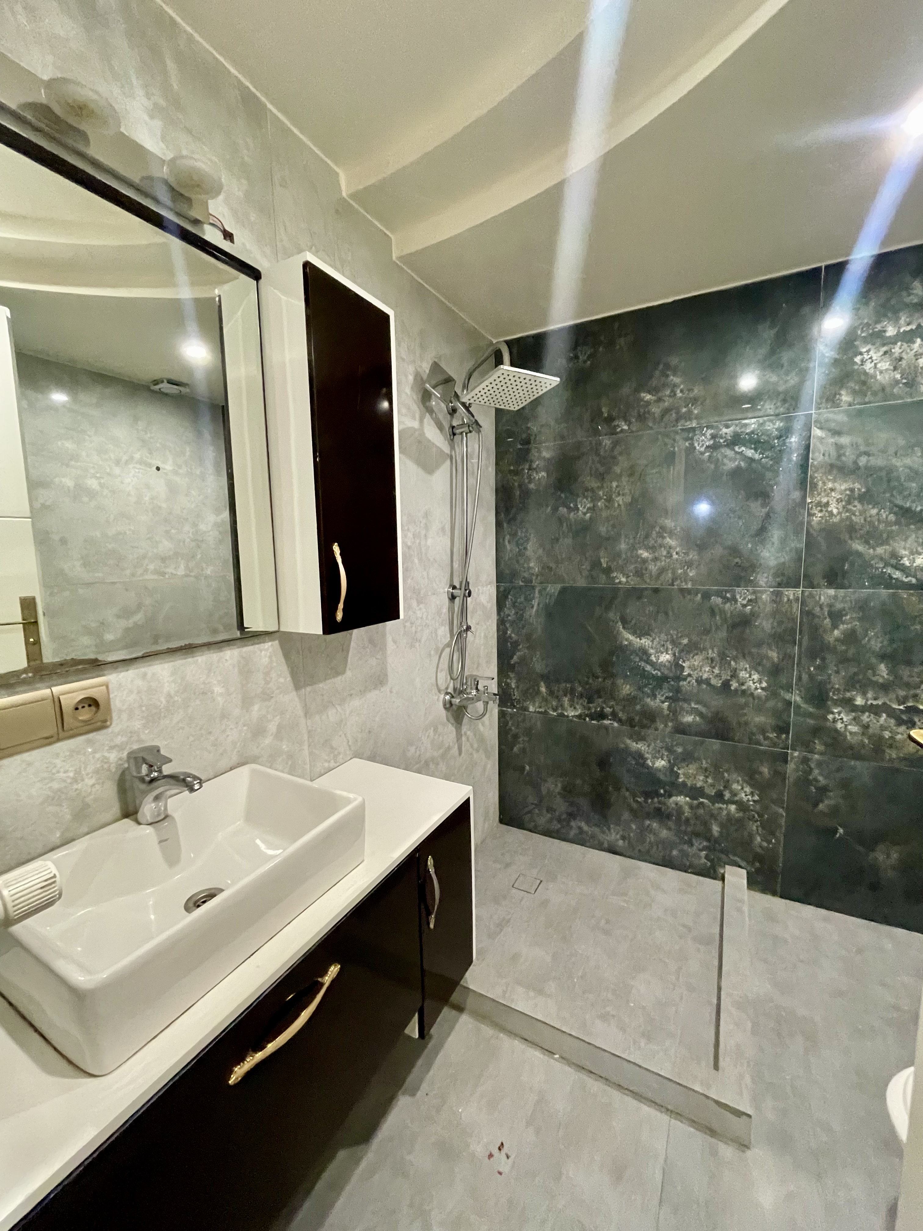 اجاره آپارتمان 200 متر فرمانیه 3خواب تاپ اوکیشن