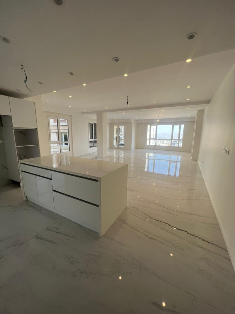 اجاره اپارتمان 200 متر نیاوران