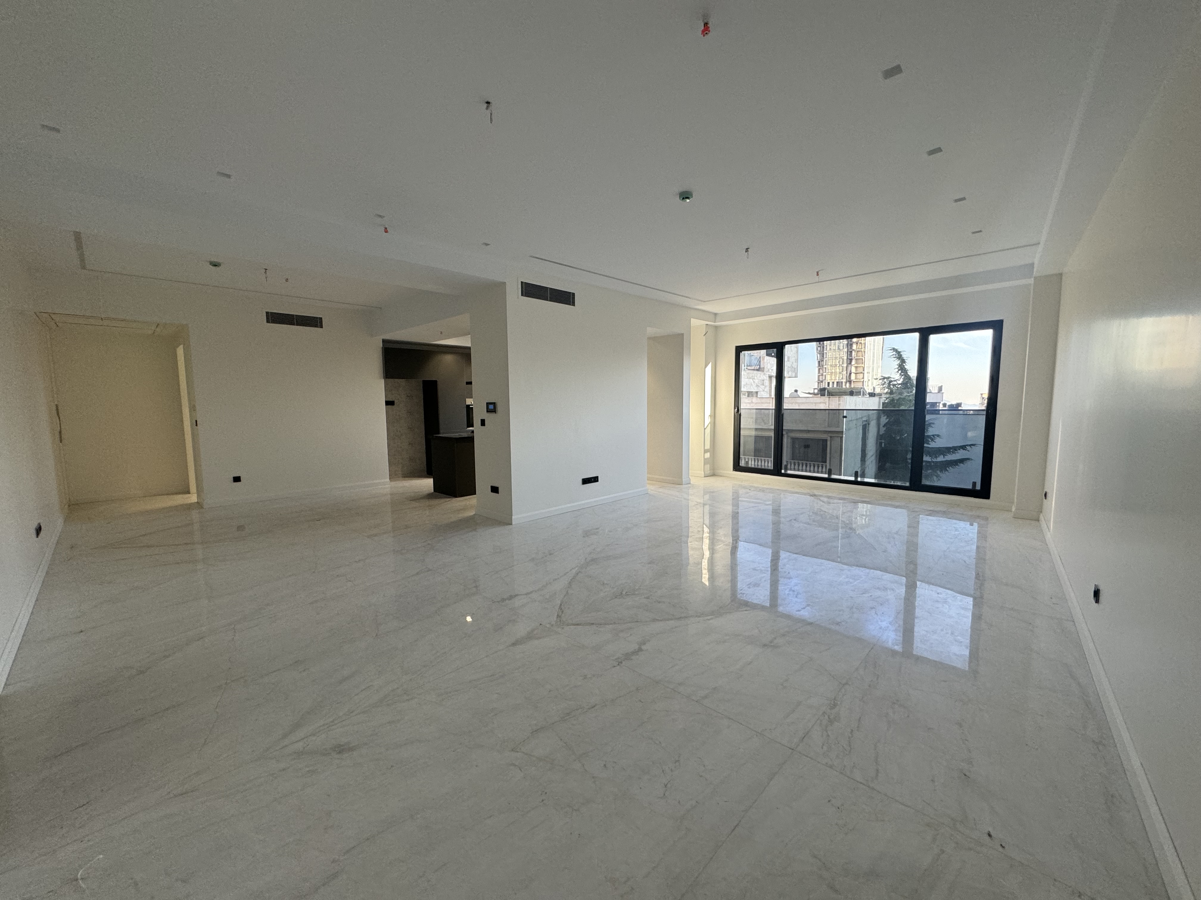 اجاره آپارتمان 130متر  نیاوران 2 پارکینگ