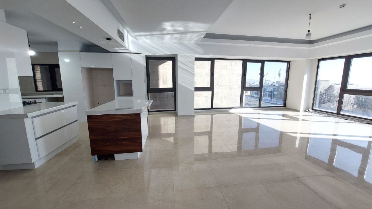 فروش آپارتمان 170 متر سه خواب فرمانیه شرقی
