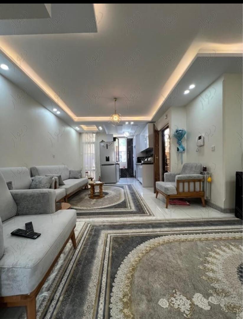 فروش آپارتمان 64متر فدک 2خواب