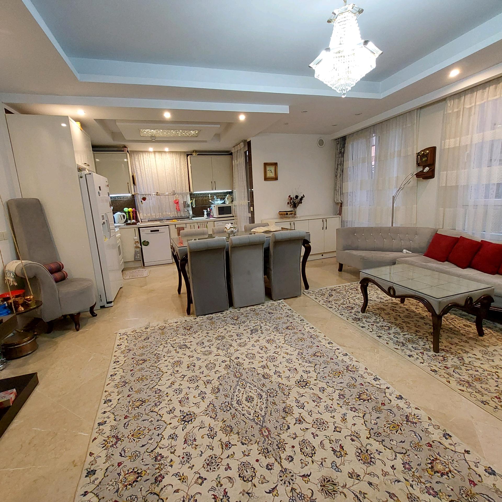 فروش آپارتمان 95 متر اختیاریه تاپ لوکیشن غرق در نور