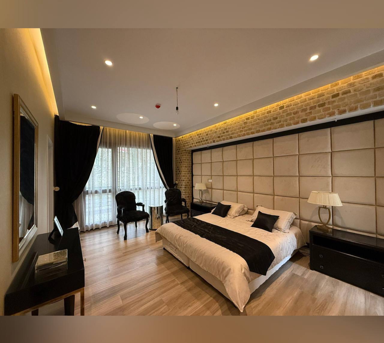 فروش 163 متر آپارتمان قلب دیباجی تاپ لوکیش تک واحدی