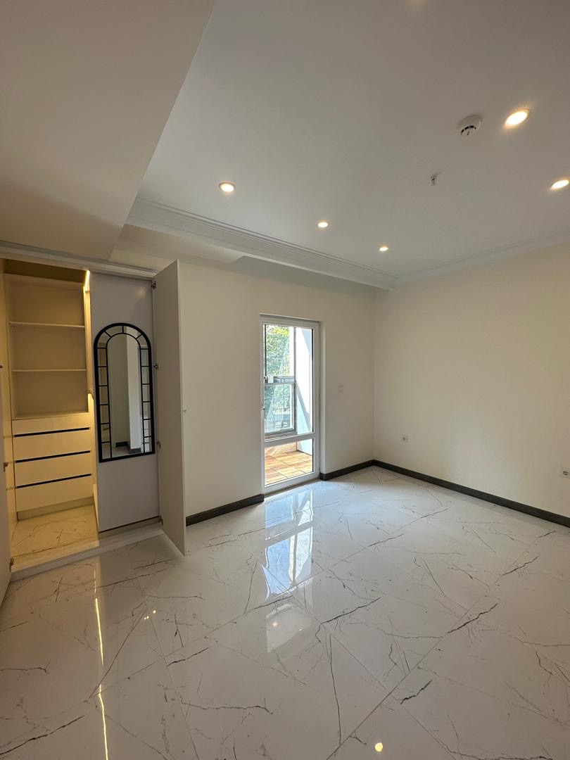 فروش اپارتمان 110متر اندرزگو  زير قيمت