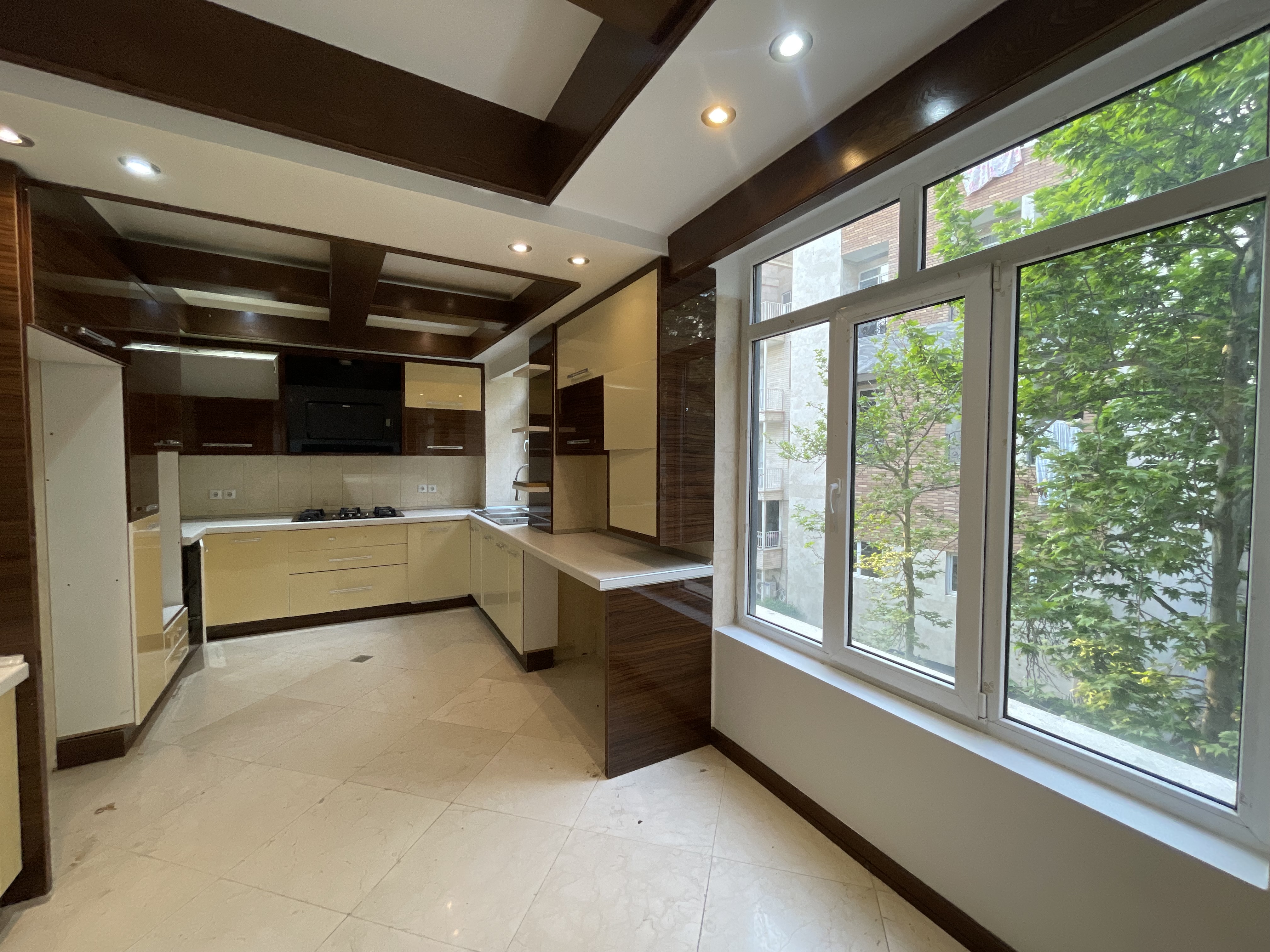 اجاره آپارتمان 135متر تاپ لوکیشن نیاوران