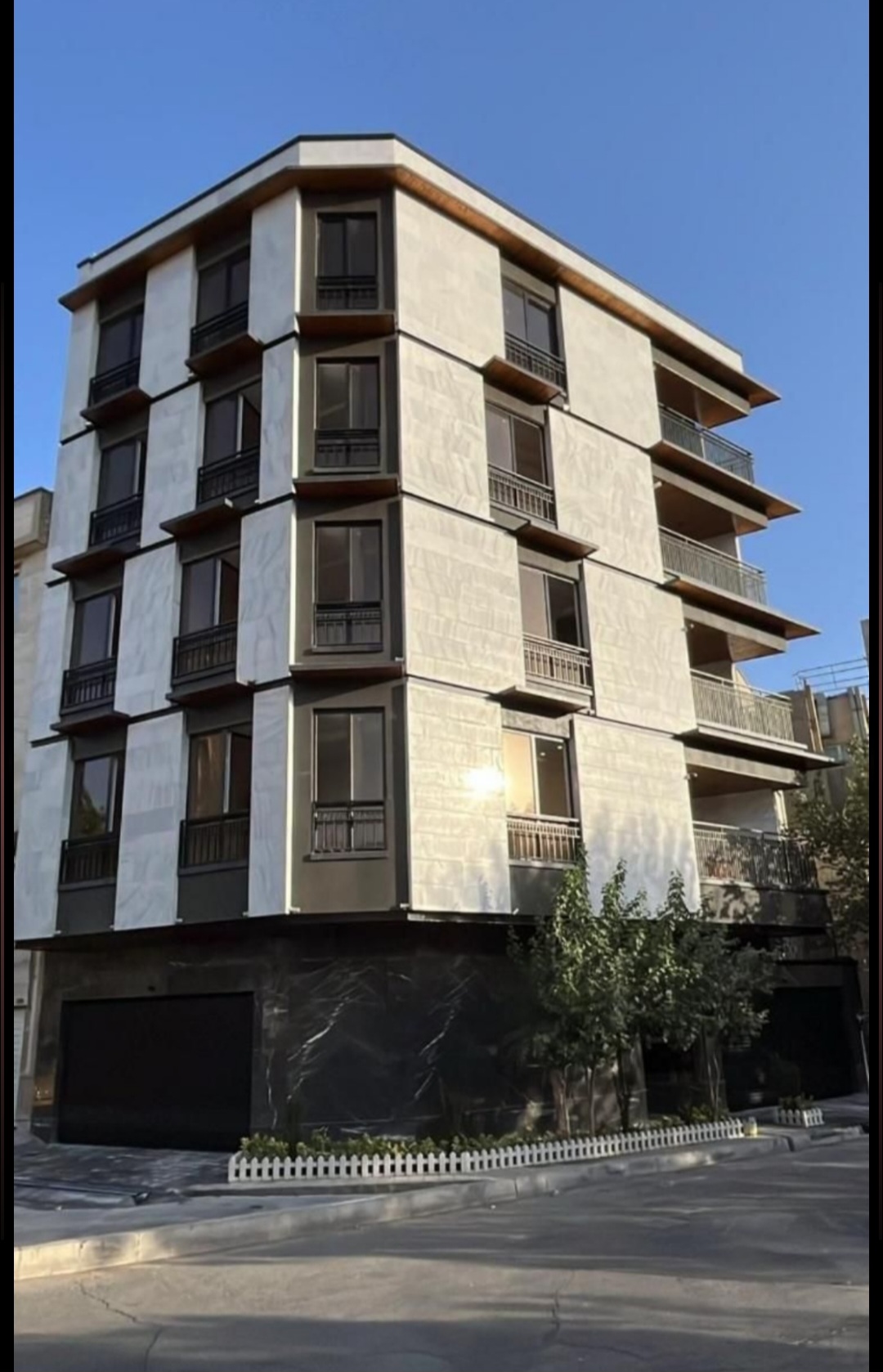 فروش آپارتمان 127 متر فدک 3 خواب فول امکانات