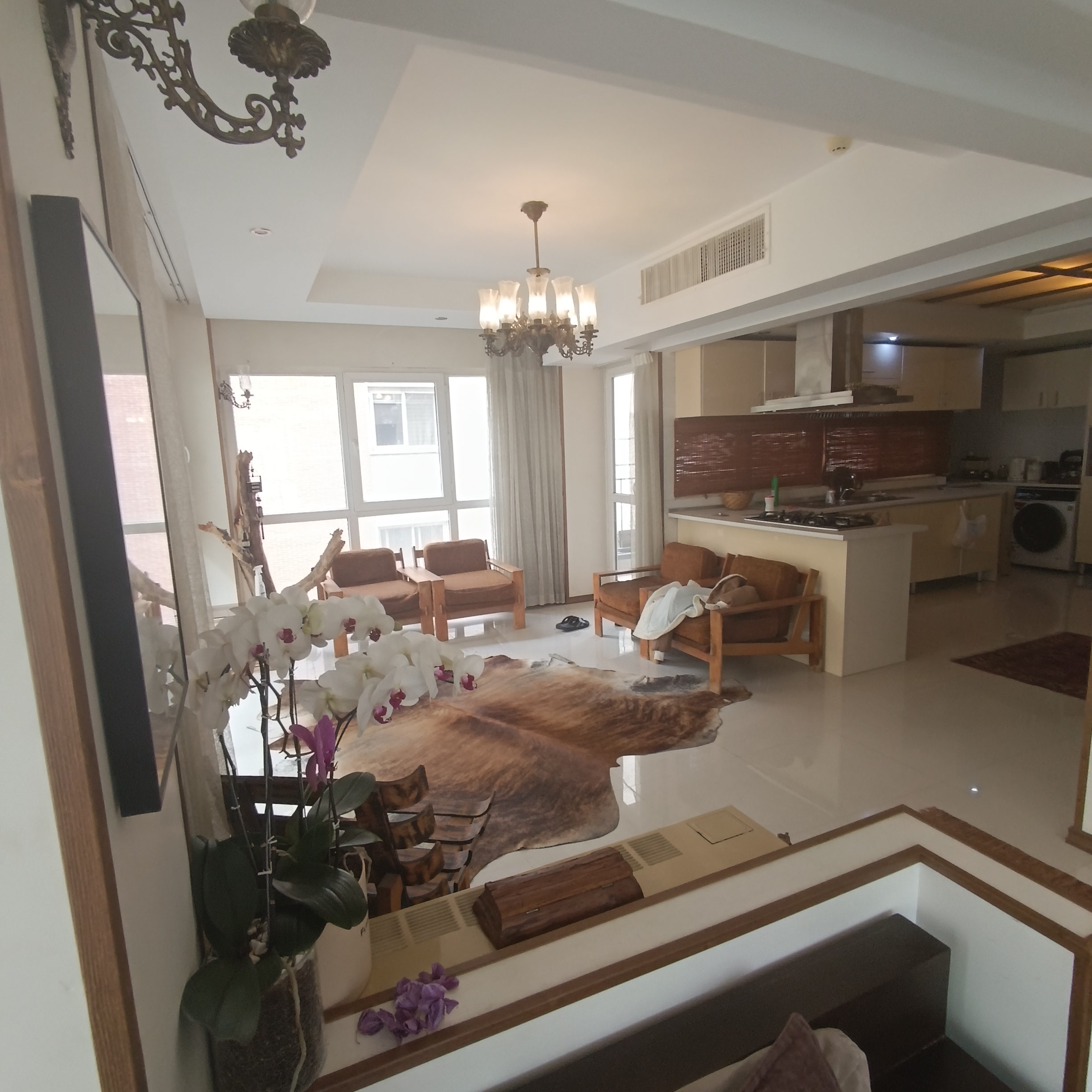 اجاره آپارتمان 200متر تاپ ترین لوکیشن دربند ویو مشجر