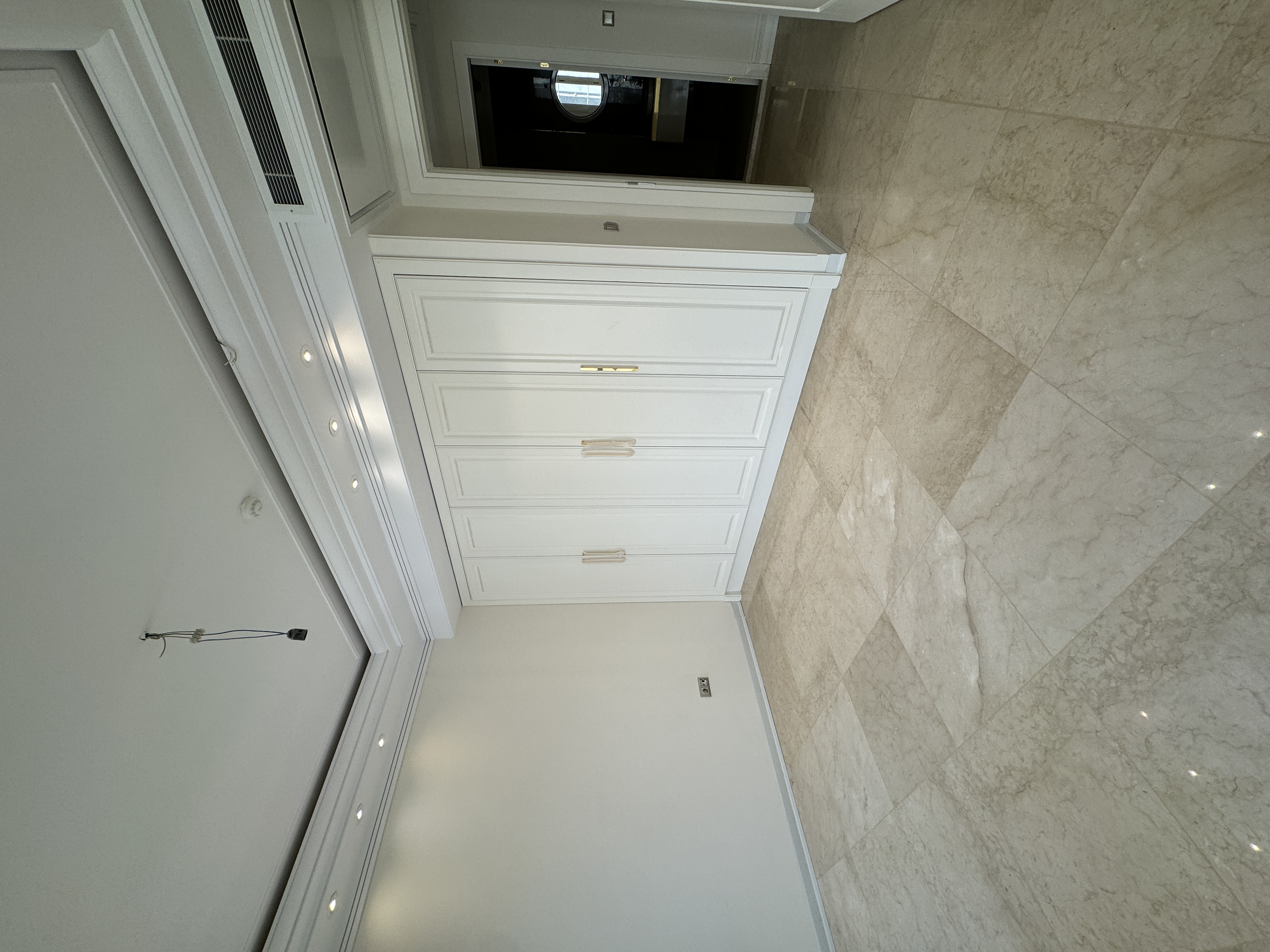 فروش آپارتمان 220 متر سه خواب اجودانیه