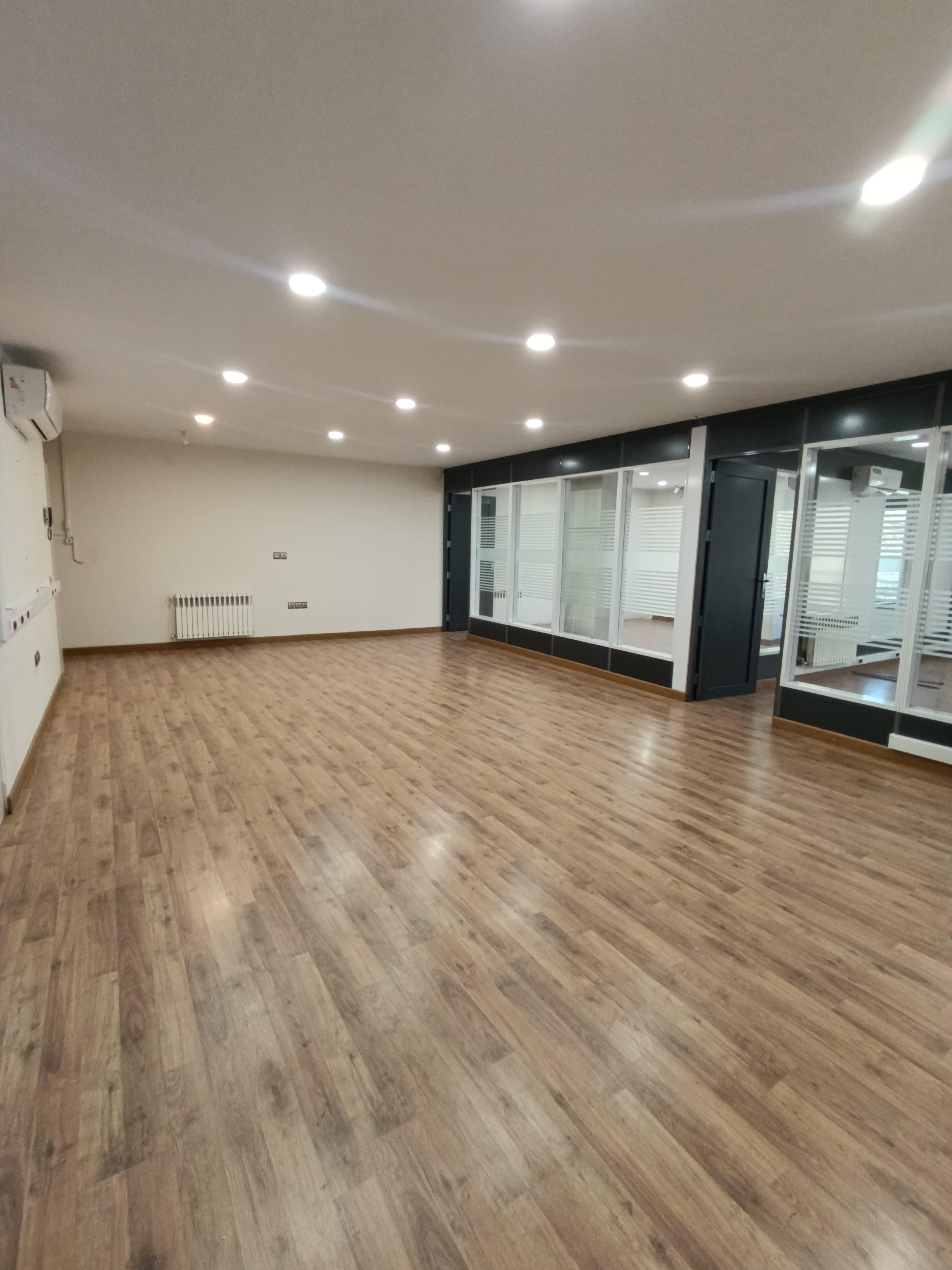 اجاره اداری 130متر  فرمانیه