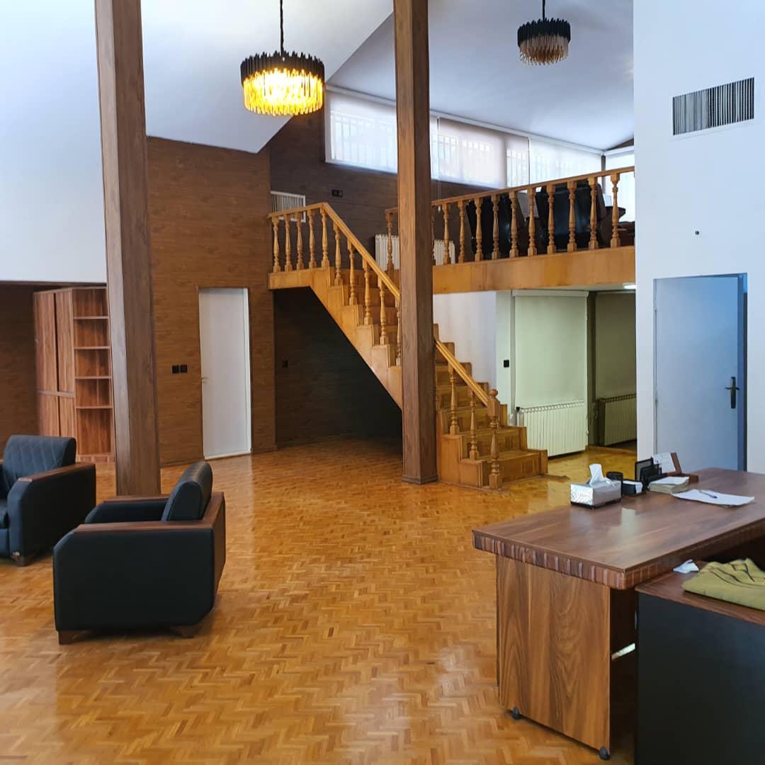 700 متر نیاوران باسازی شده