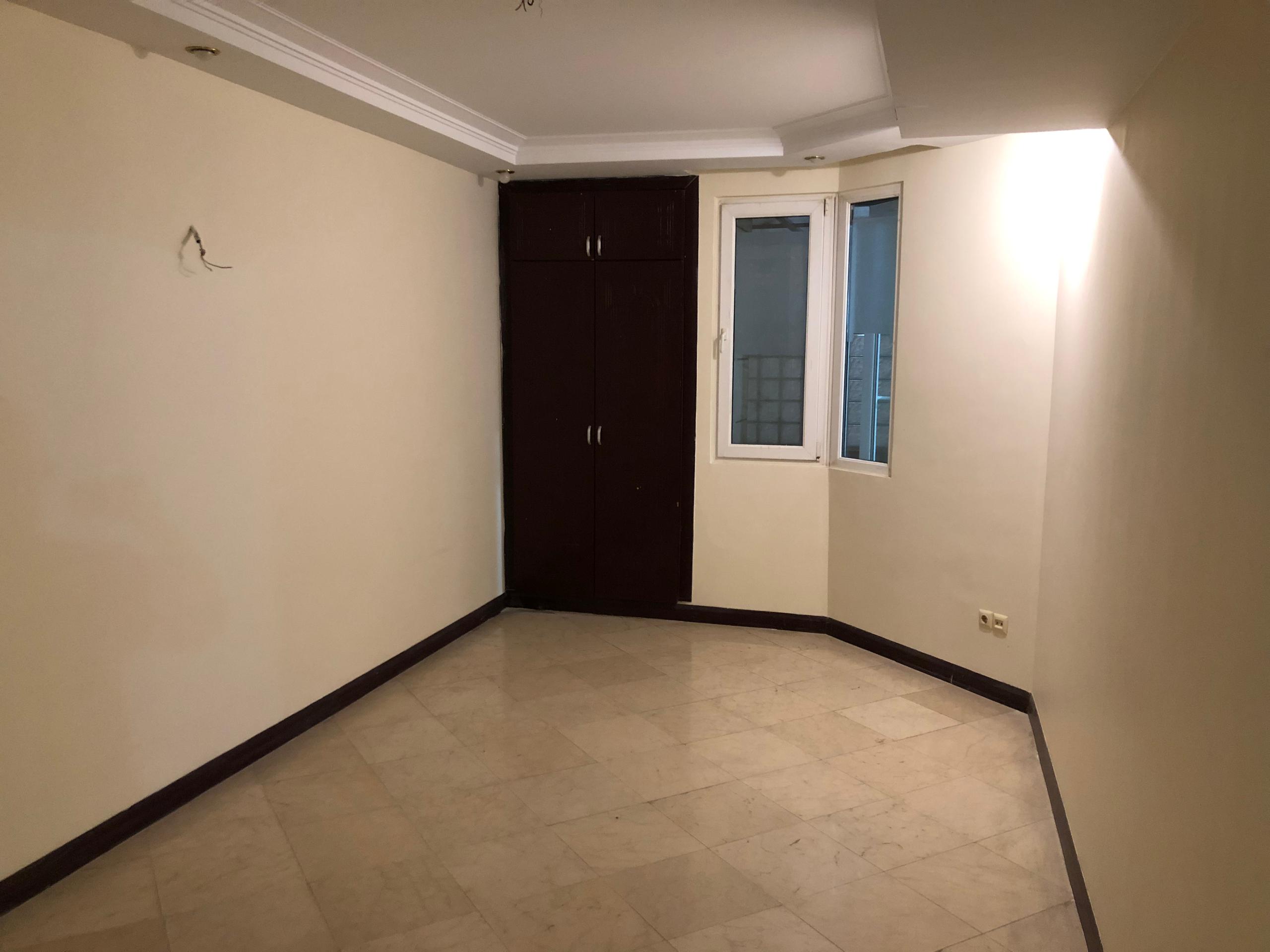 135 متر دروس/فول امکانات/لابی مجلل