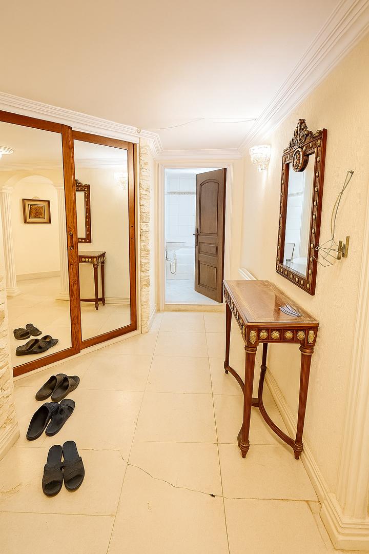 فروش آپارتمان در نیاوران 235متر 4خواب 2مستر استخر