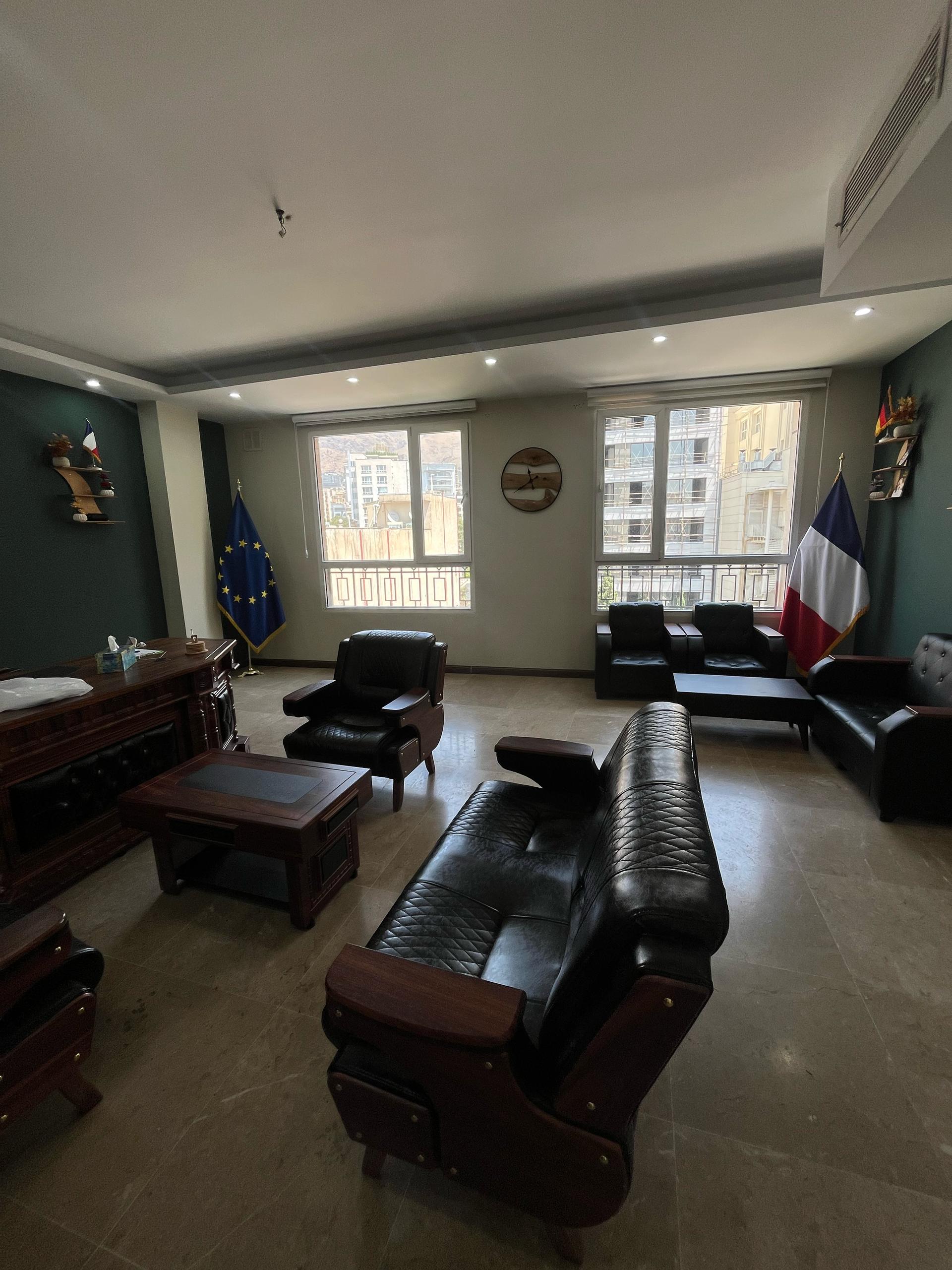 اجاره اداری 100متر اندرزگو