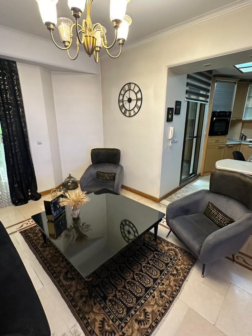 اجاره اپارتمان 200متر نیاوران سه خواب تاپ لوکیشن