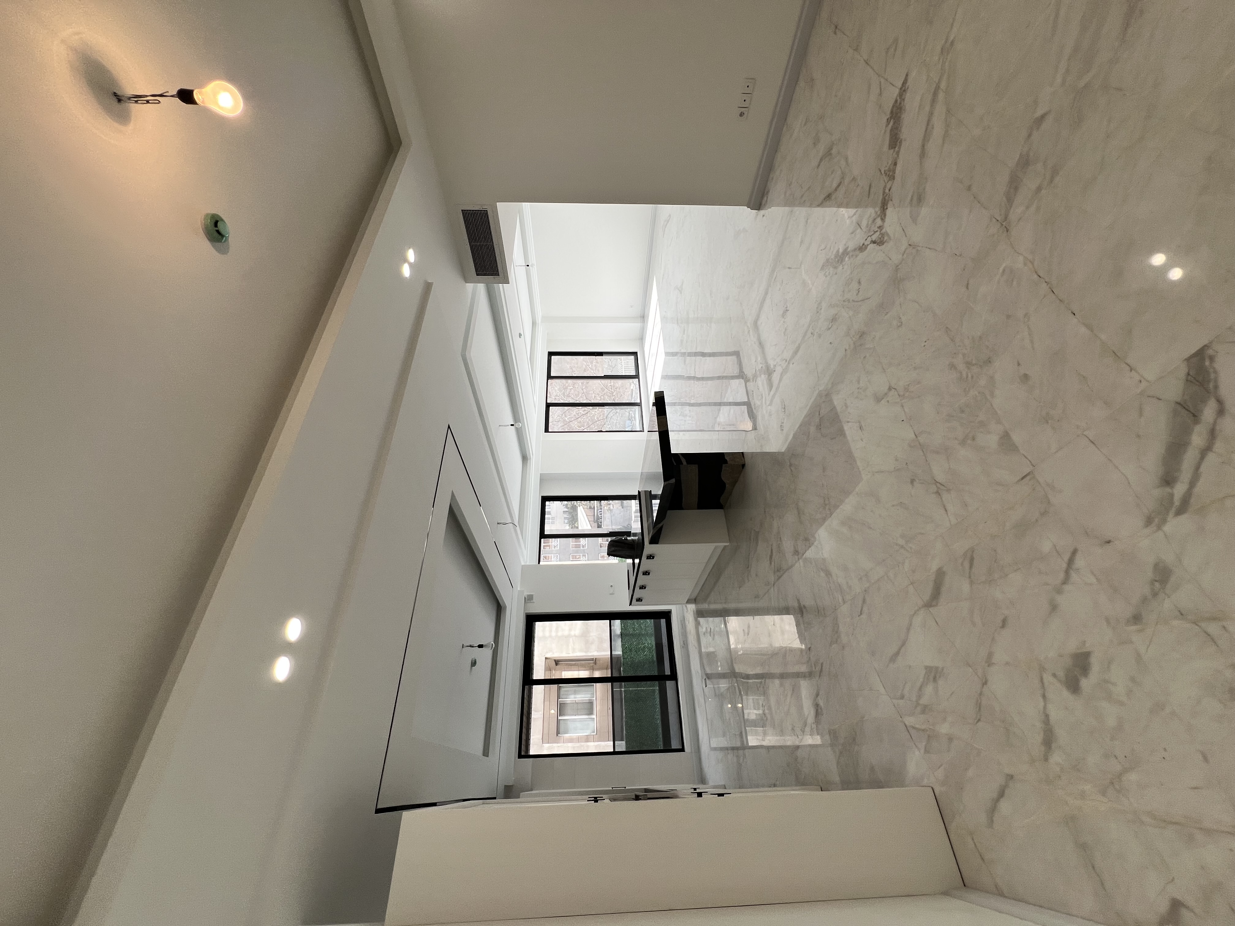 فروش 200متر آپارتمان قلب دیباجی فول فرنیش اکازیون