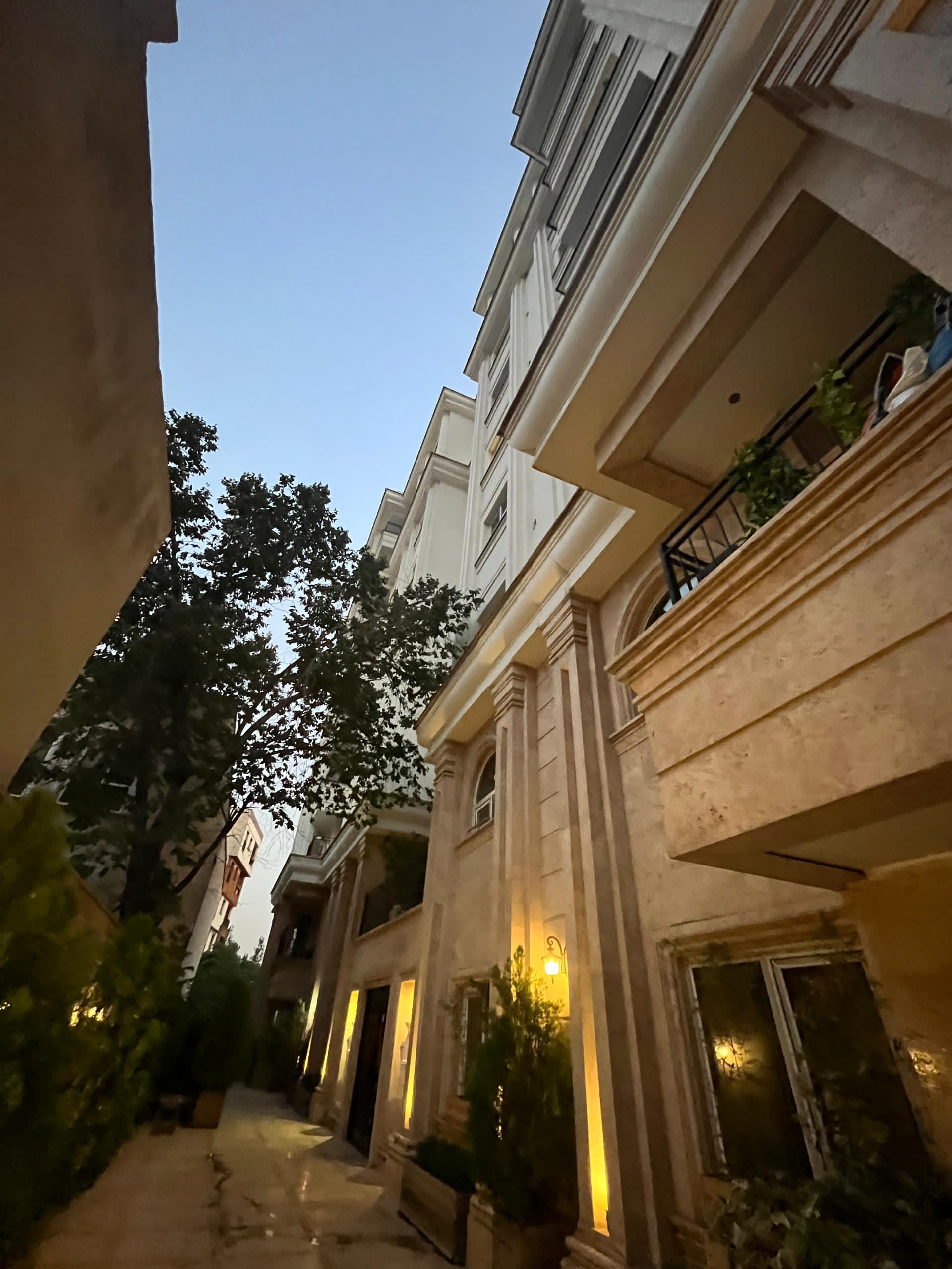 فروش اپارتمان 125 متر نیاوران