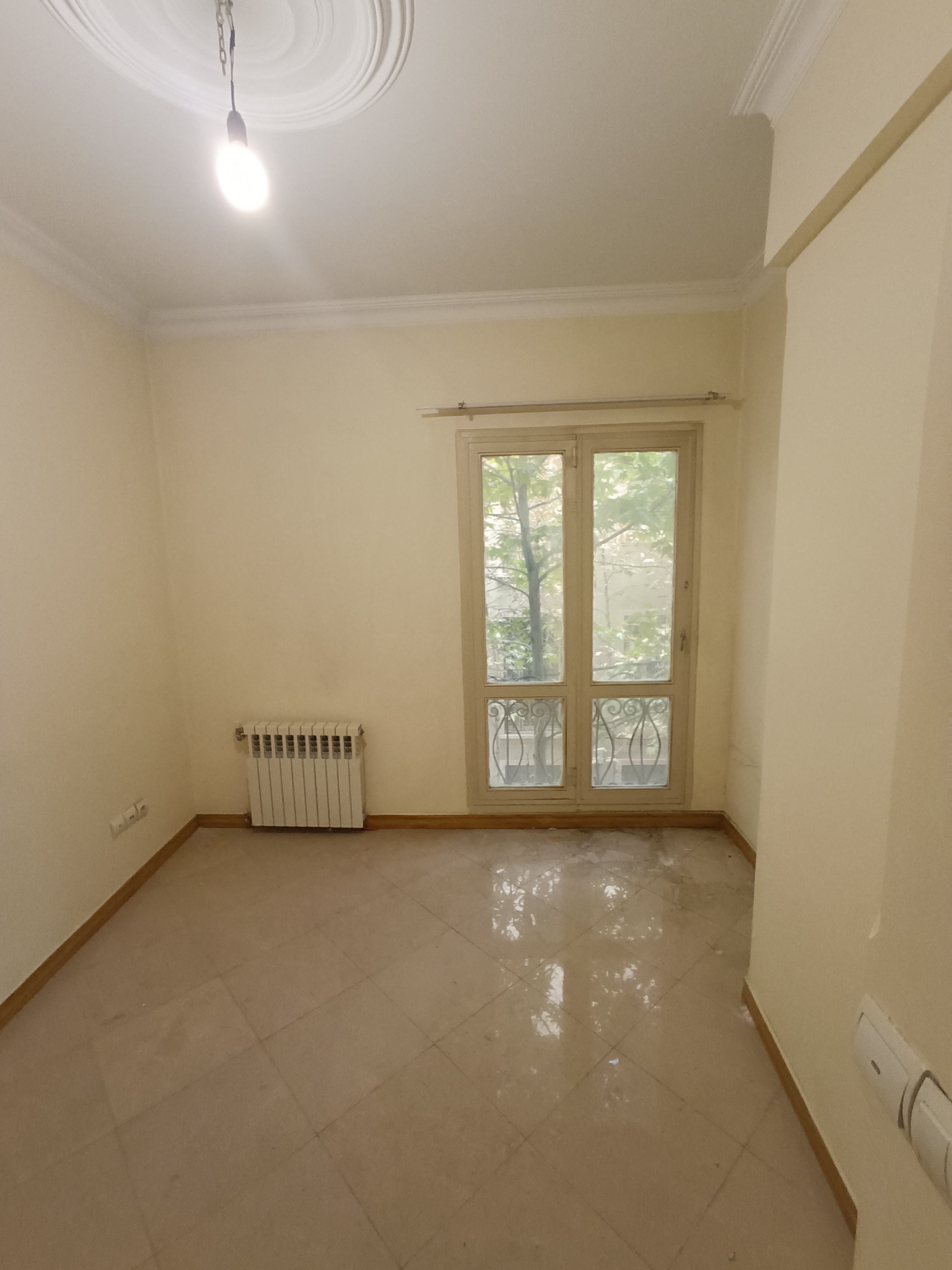 فروش آپارتمان 75 متر شهرک لاله 2 خواب بالکن دار