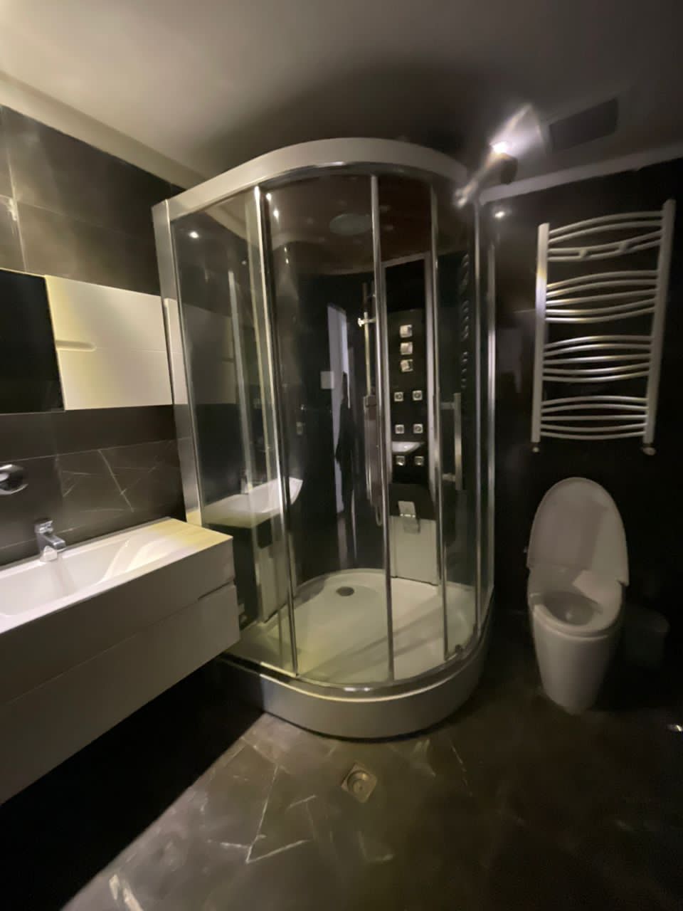 اجاره آپارتمان 210 متر قیطریه مدرن فول مشاعات