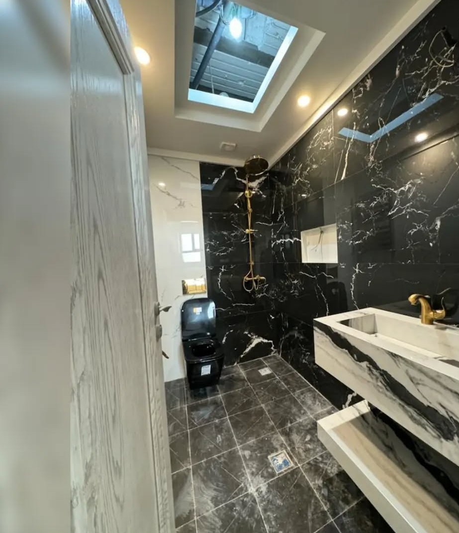 فروش آپارتمان 220 متر دروس محسنیان 3 پارکینگ فول مشاعات آبی