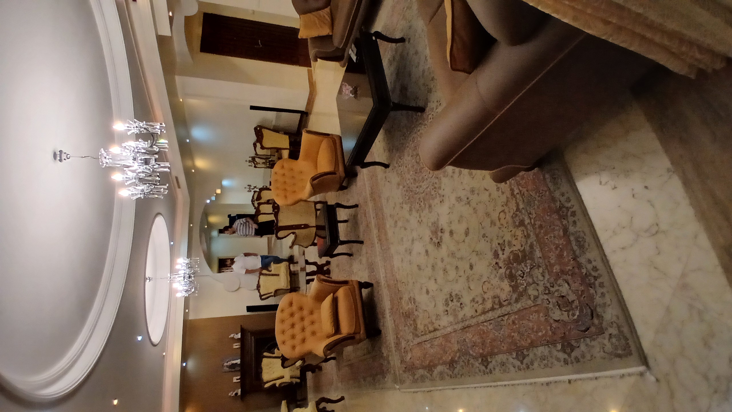 فروش آپارتمان 213 متر هفت حوض فول مشاعات تاپ لوکیشن