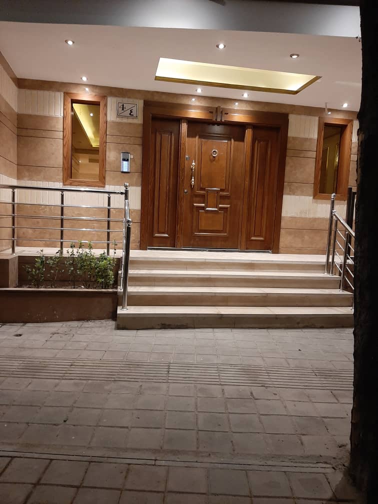 فروش آپارتمان 92 متر فرمانیه بالکن در حد پنت هاوس