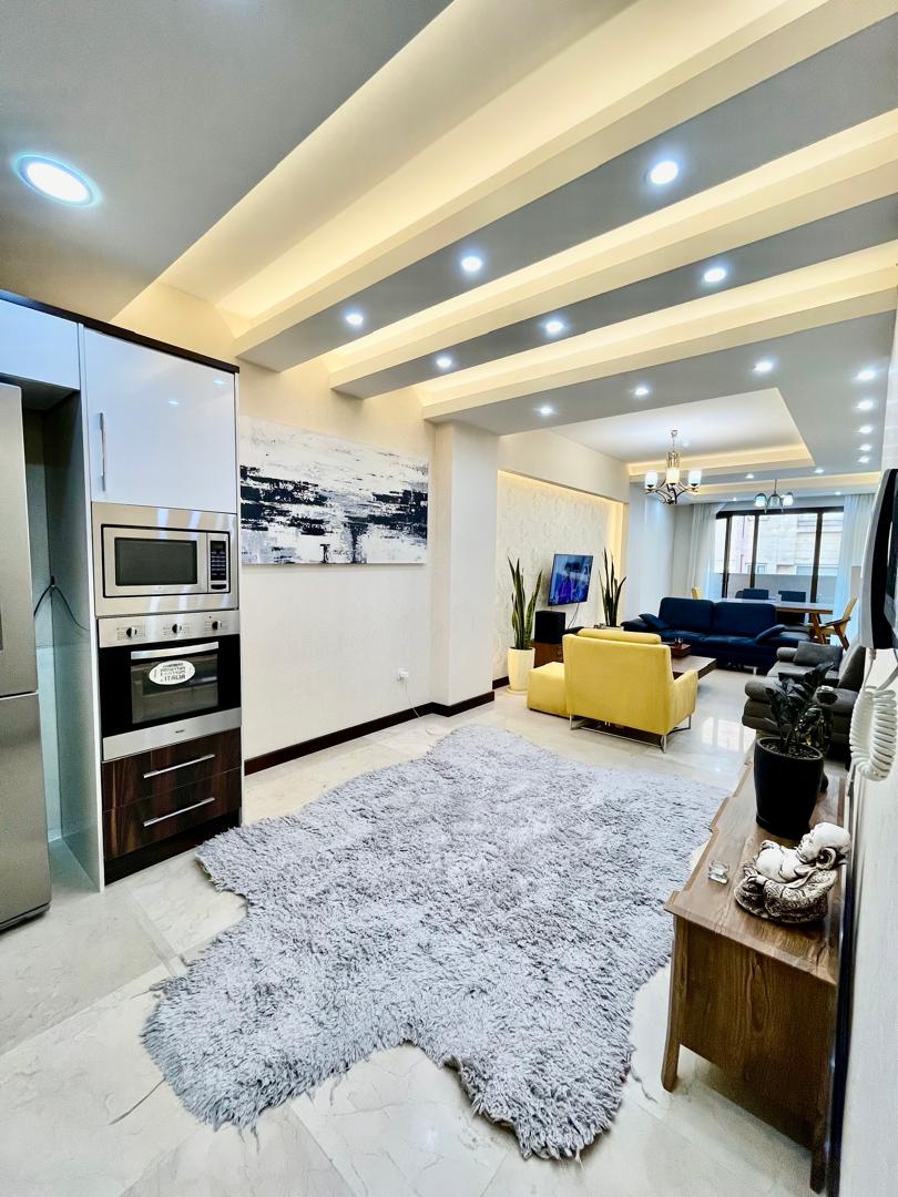 فروش آپارتمان 105متری تاپ لوکیشن فرمانیه