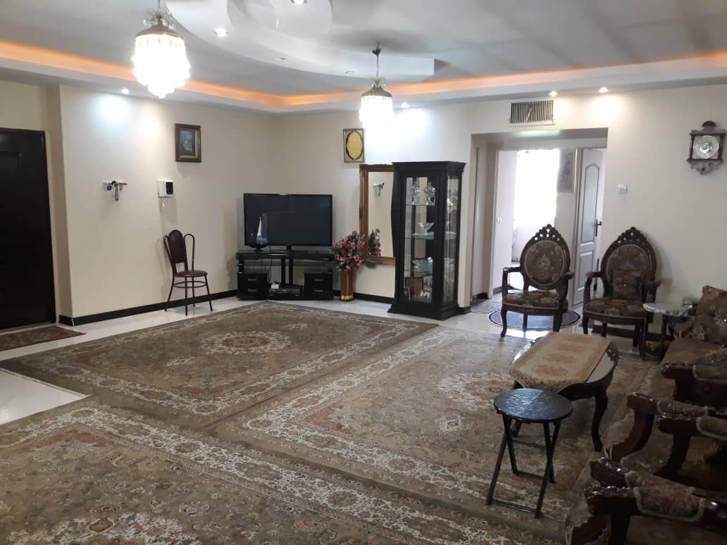 فروش اپارتمان 115 متر هفت حوض سه خواب غرق در نور خوش نقشه