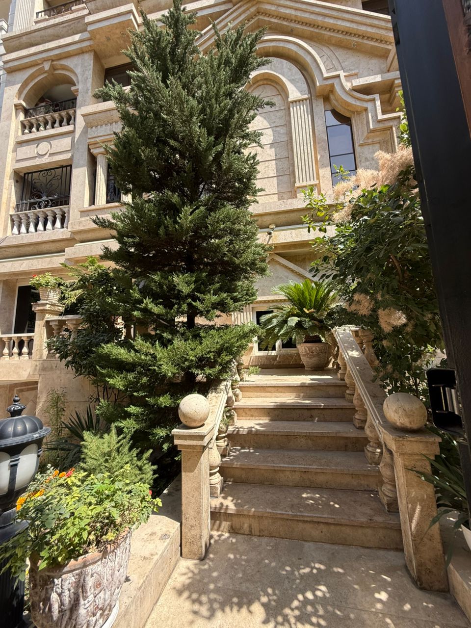 فروش آپارتمان 155متر جمشیدیه 2پارکینگ