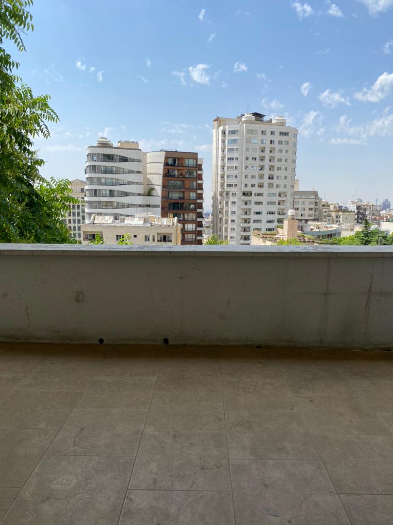 فروش آپارتمان 130 متر نیاوران
