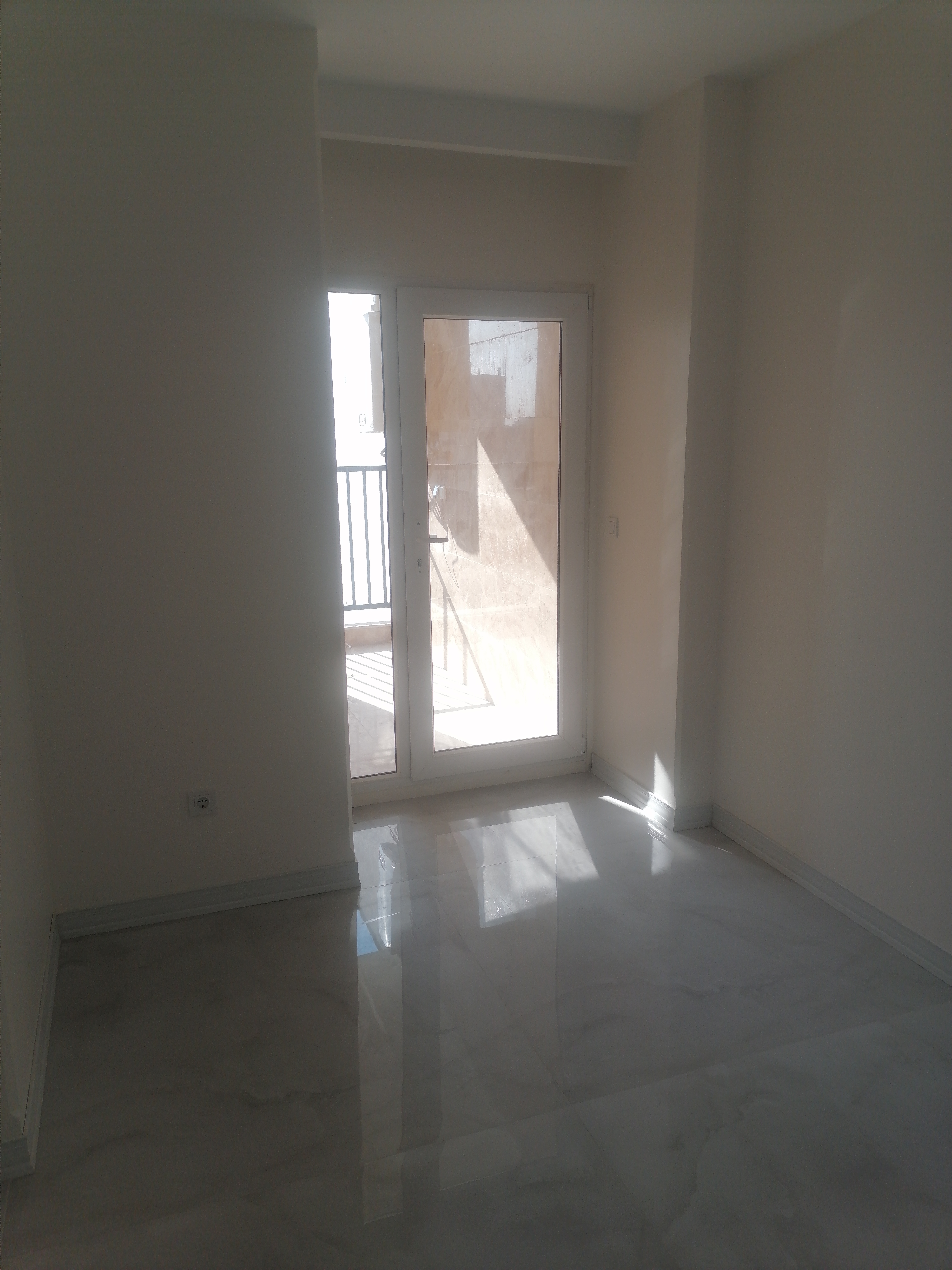 فروش آپرتمان 100 متری فول امکانات