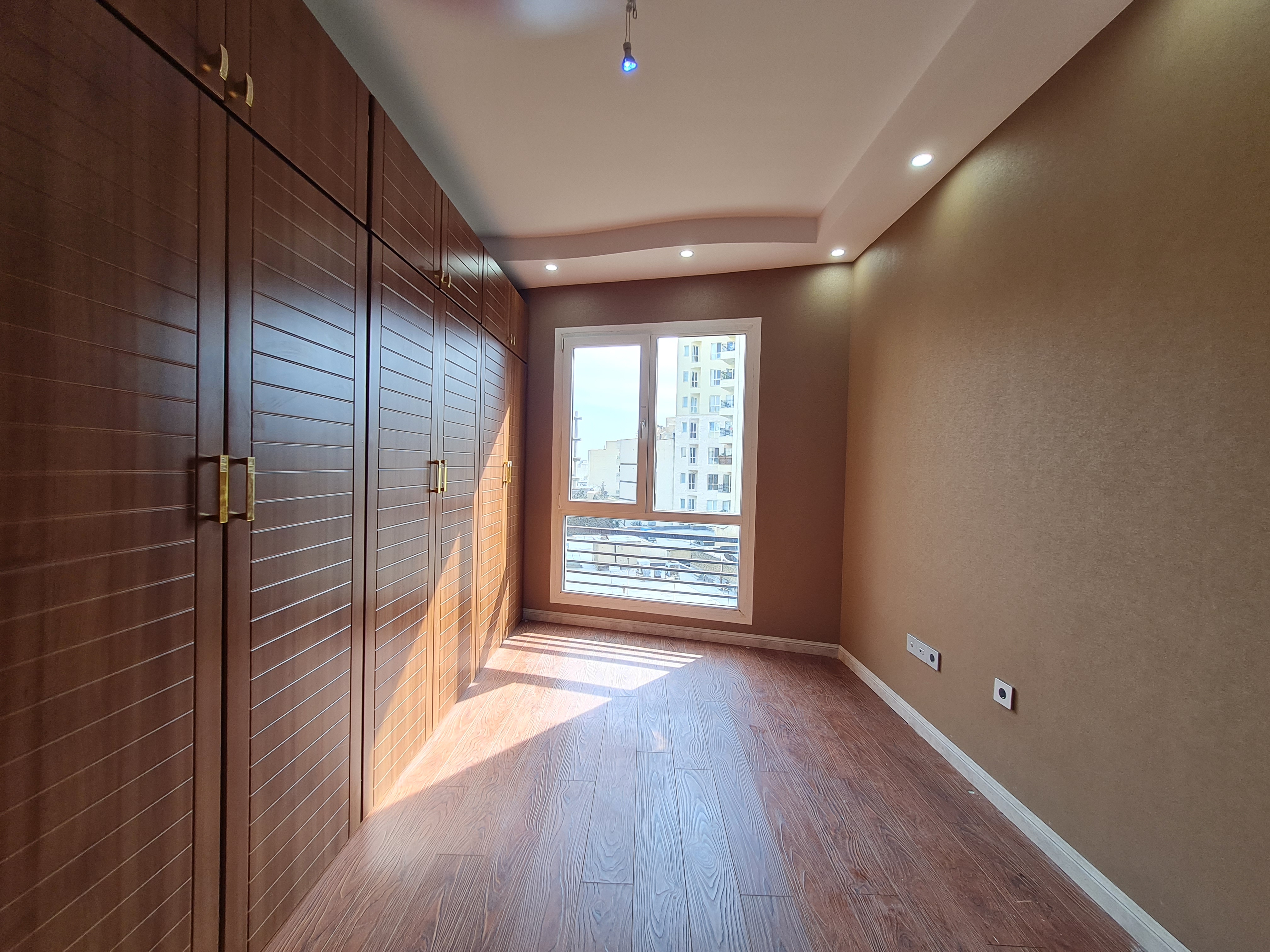 فروش آپارتمان 200 متر تاپ لوکیشن دروس
