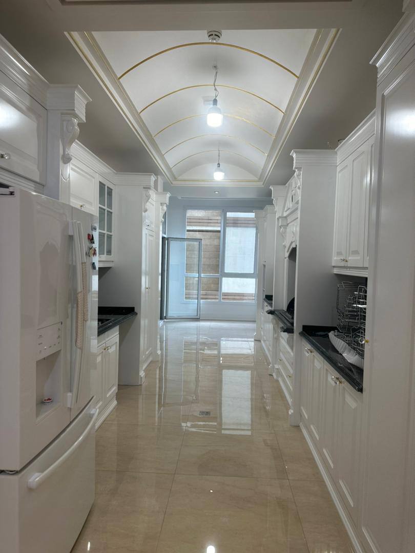 فروش آپارتمان 215 متر نیاوران مرجان