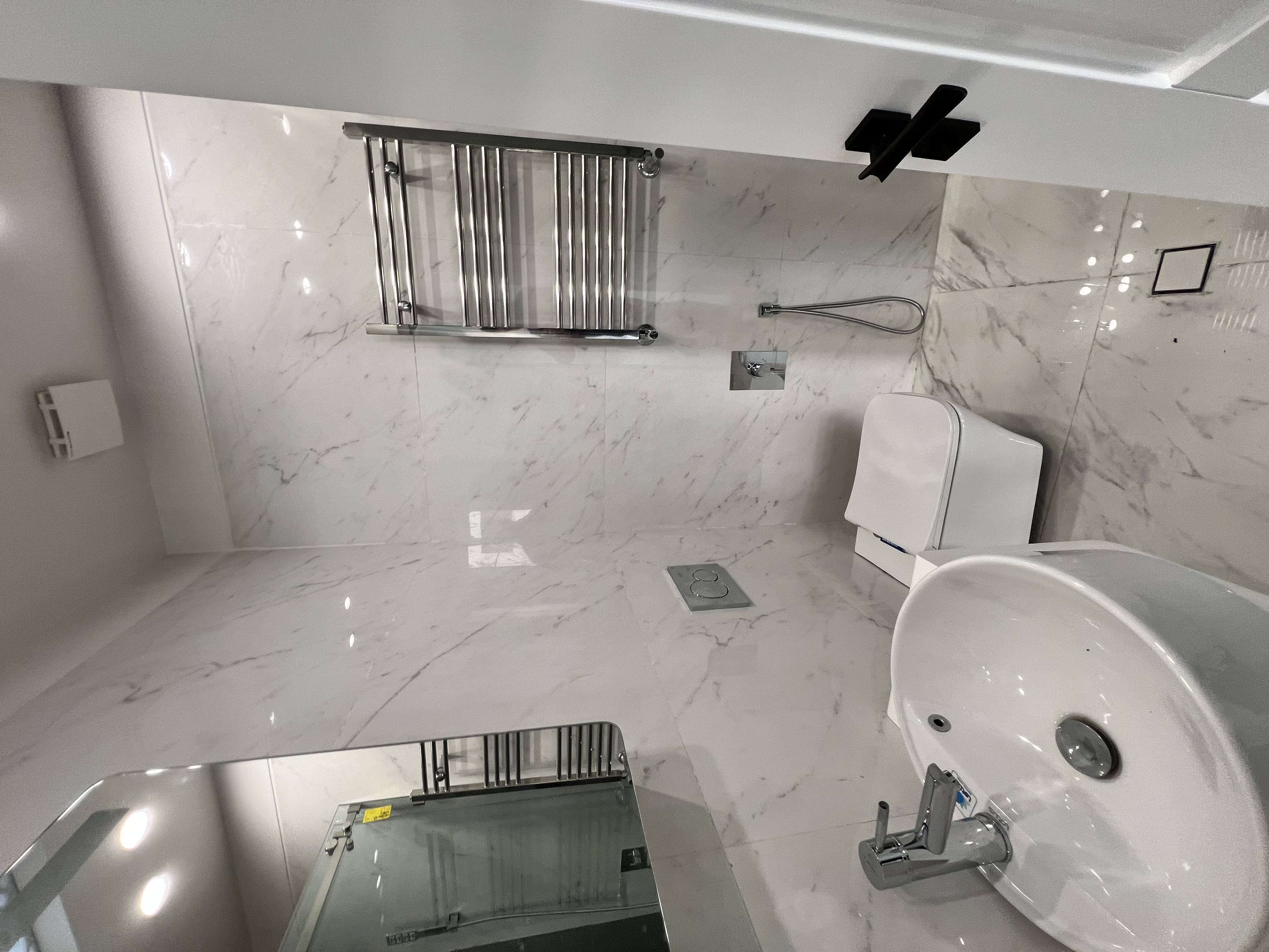 فروش 200متر آپارتمان قلب دیباجی فول فرنیش اکازیون