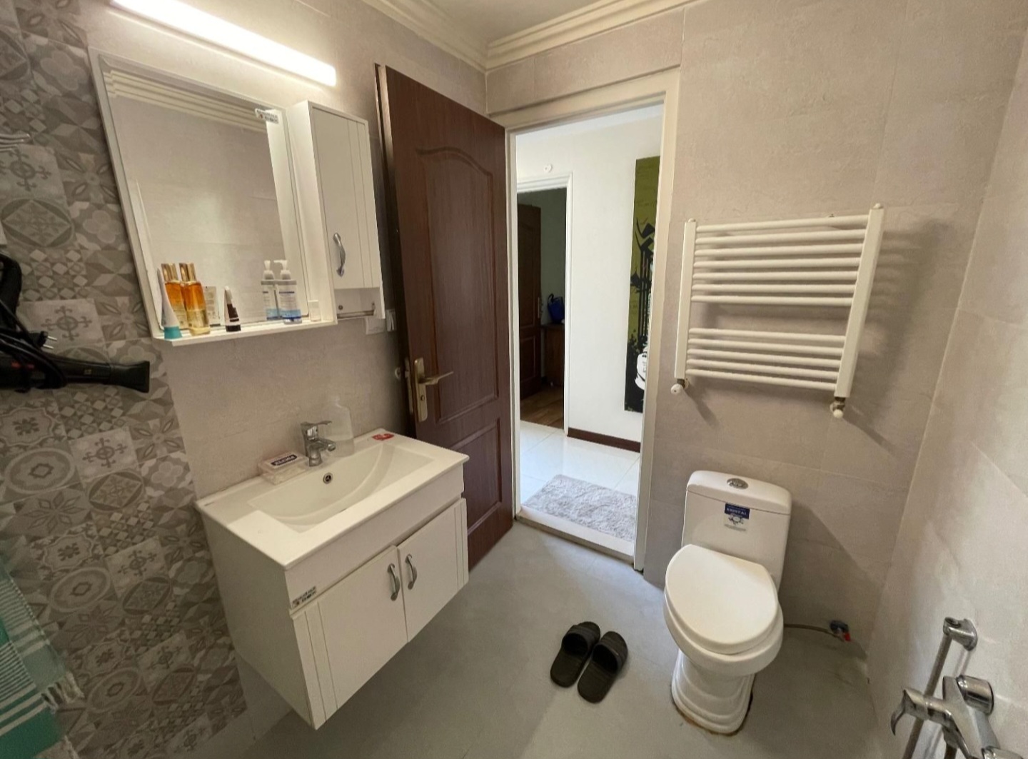 اجاره آپارتمان 130 متر آجودانیه خوش نقشه