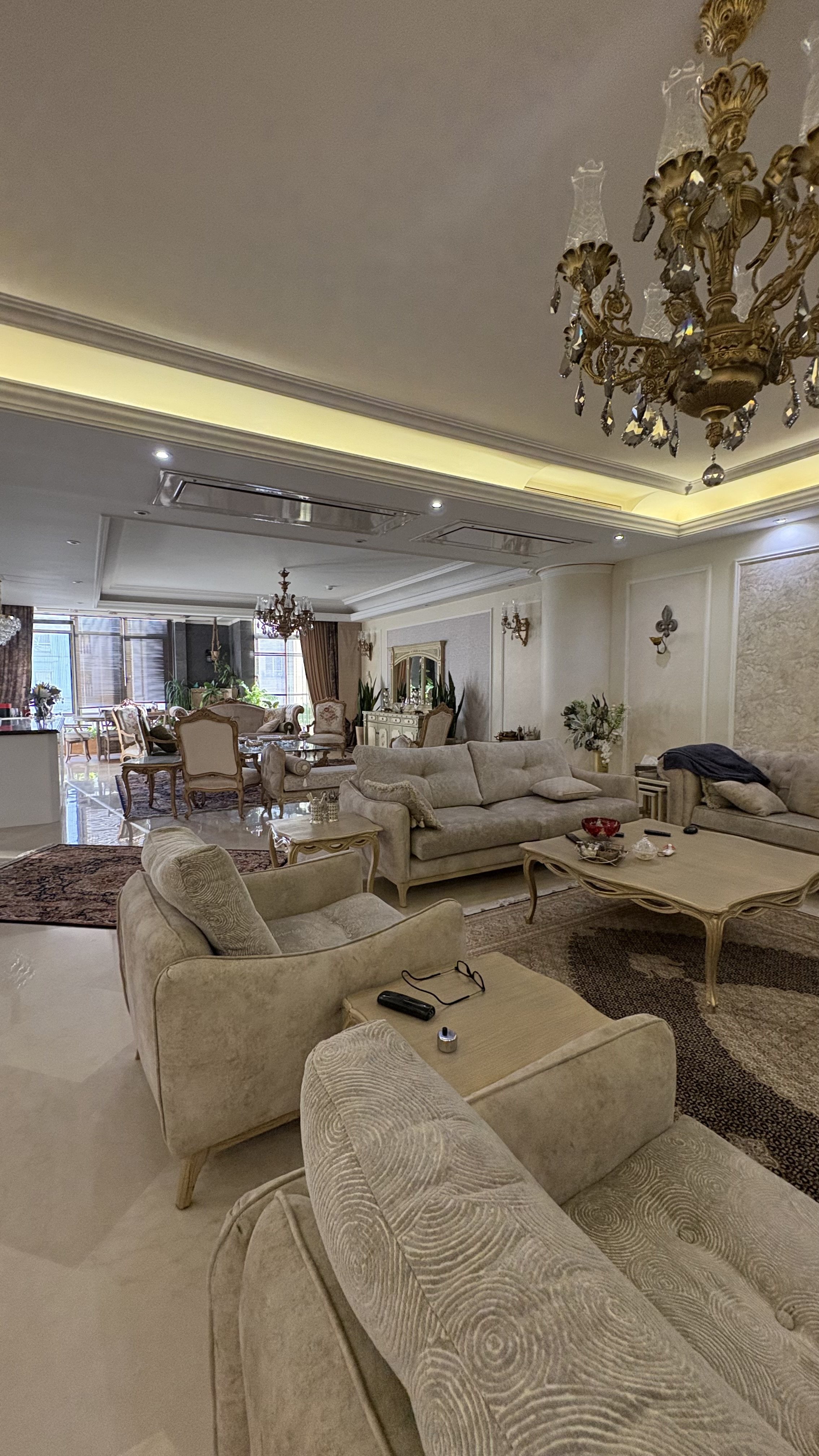 فروش آپارتمان 300 متر دیباجی شمالی سنبل