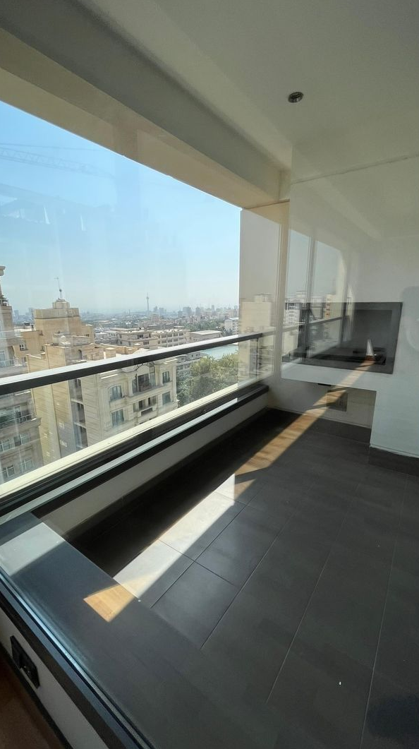 فروش آپارتمان 250 متر آجودانیه سه خواب یک مستر