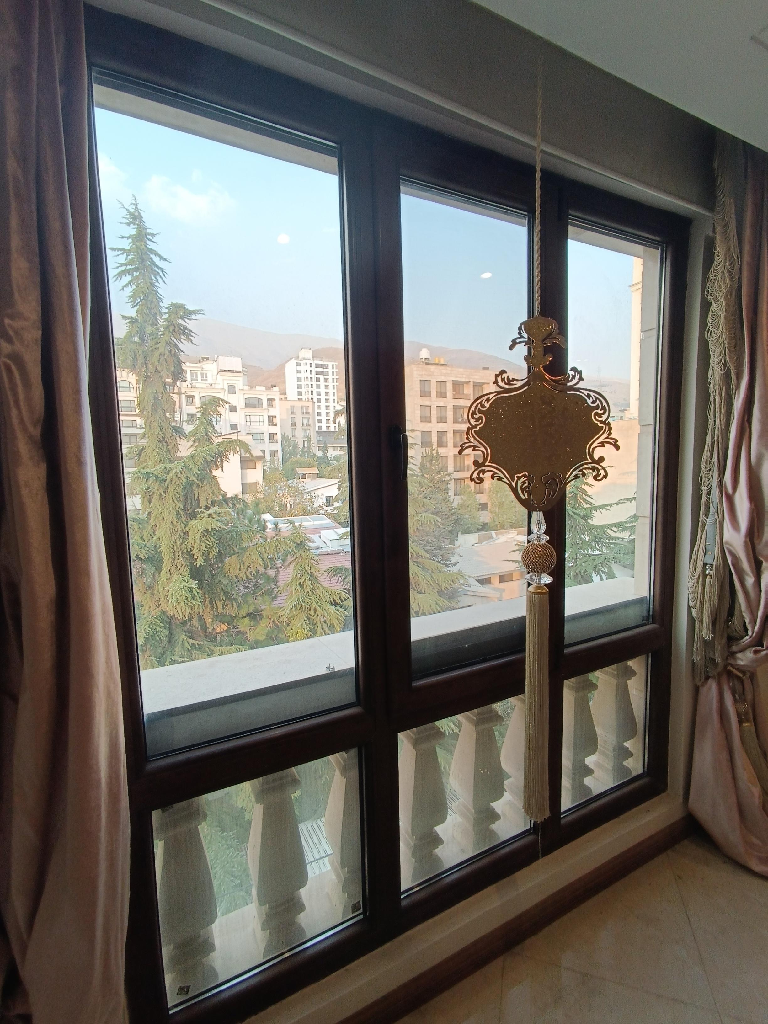 فروش آپارتمان 100 متر شهرک لاله 2 خواب ویو دار