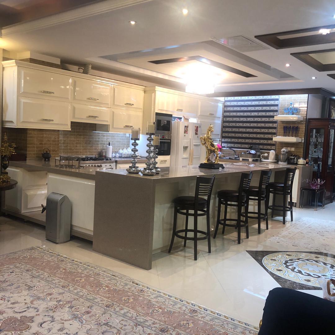 فروش آپارتمان 200متری در کامرانیه (6ساله)