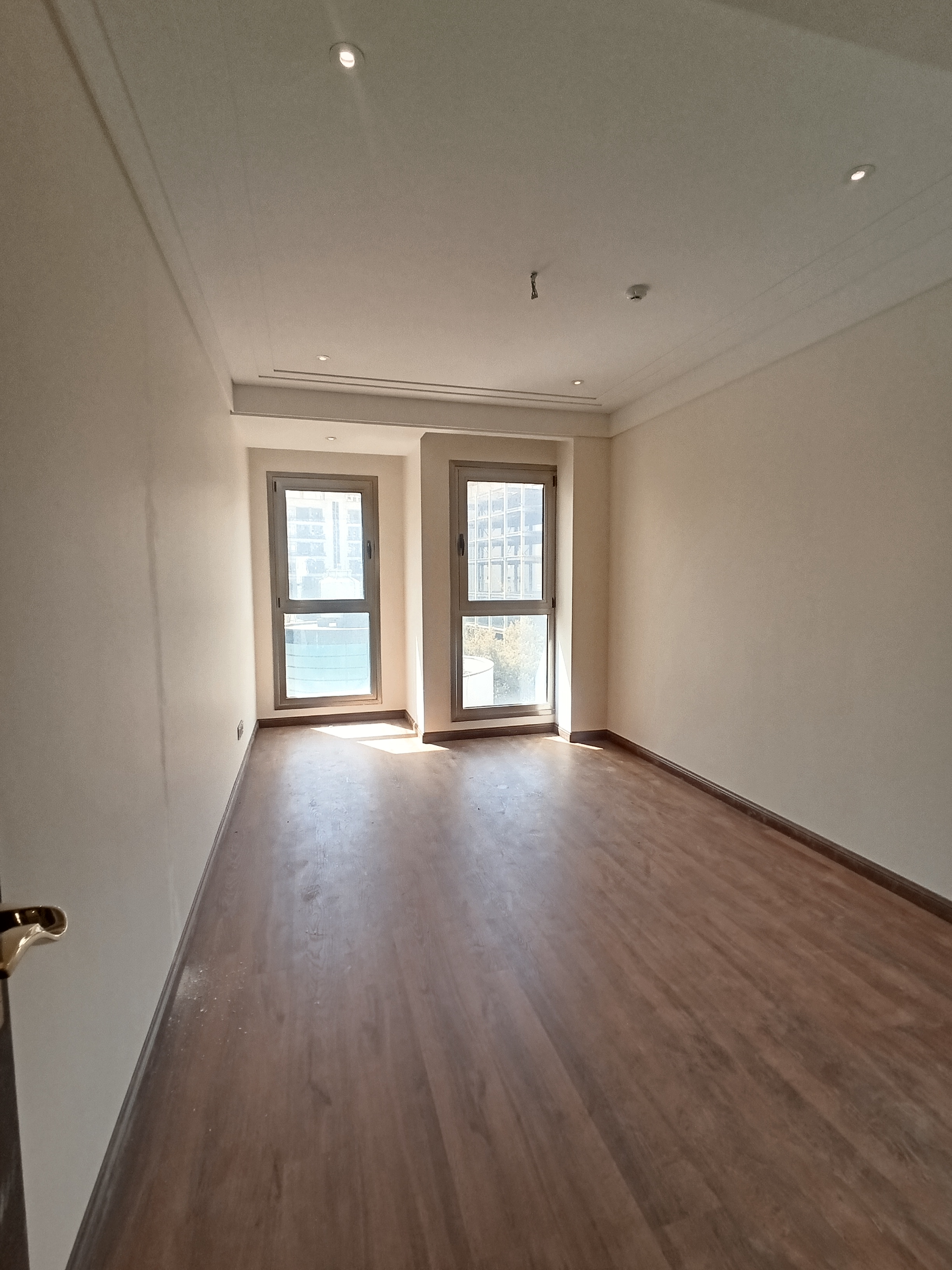 اجاره اداری 150متر نیاوران