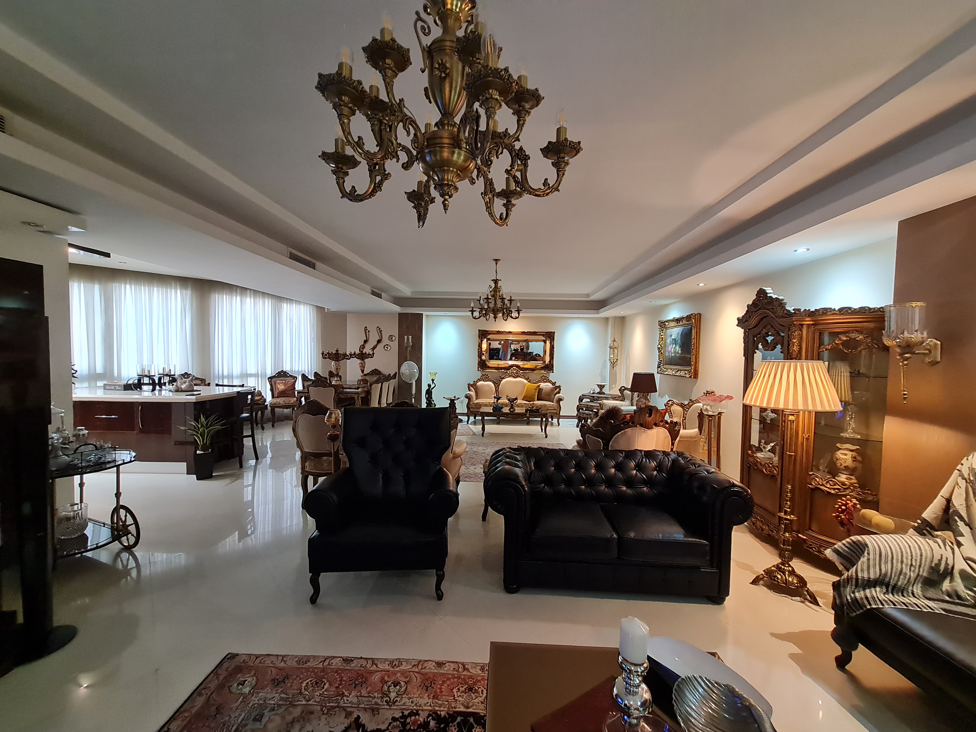 فروش آپارتمان 170 متر تاپ لوکیشن جهانتاب