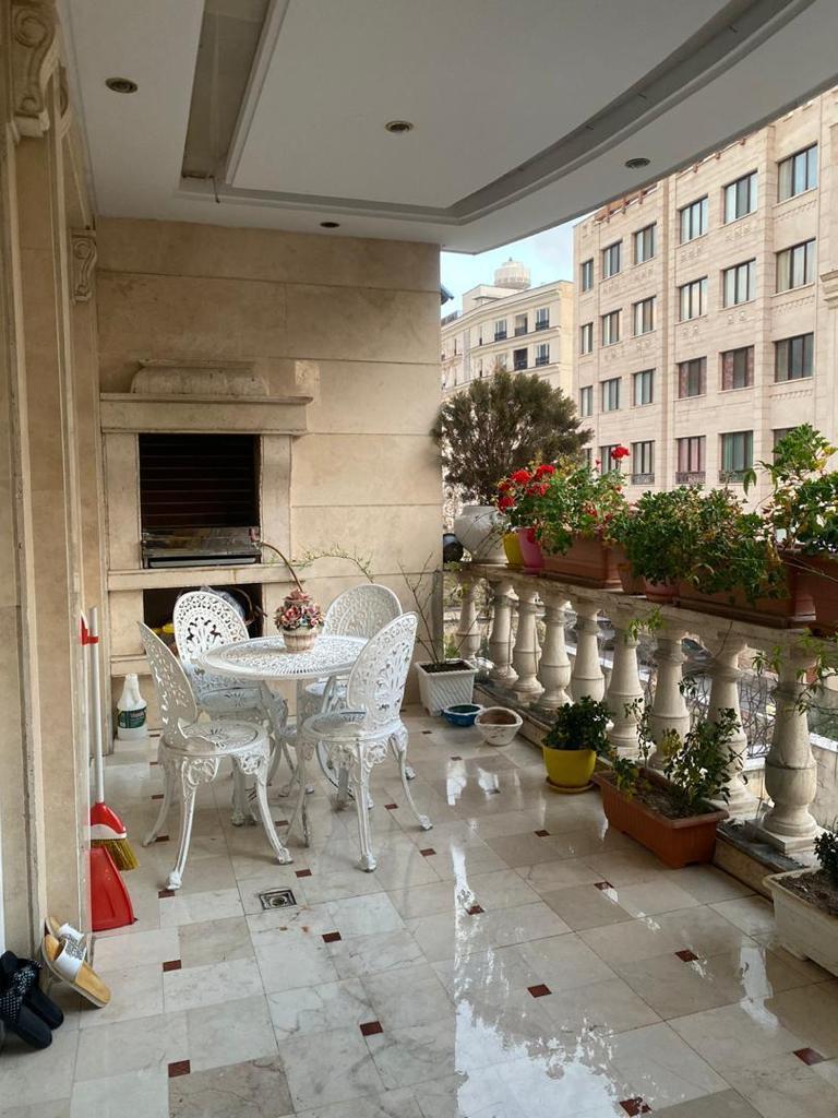 فروش آپارتمان 219 متر نیاوران خوش نقشه