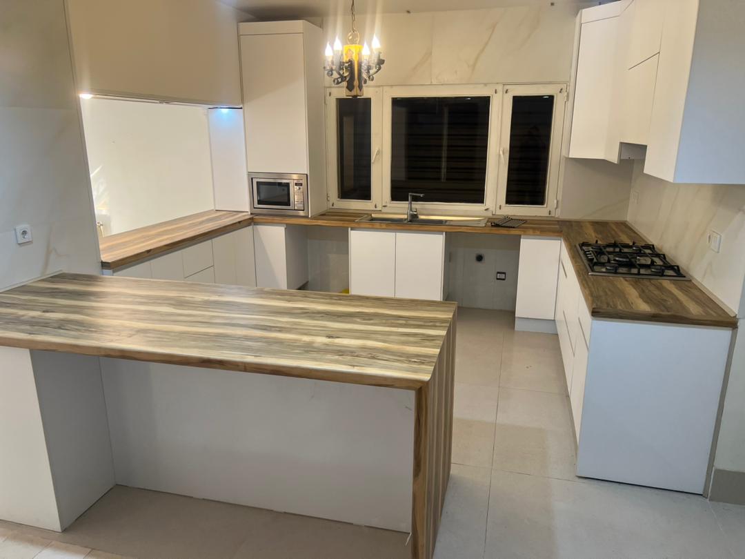 فروش آپارتمان 210متر  کارمانیه شمالی 3خواب ویو مشجر