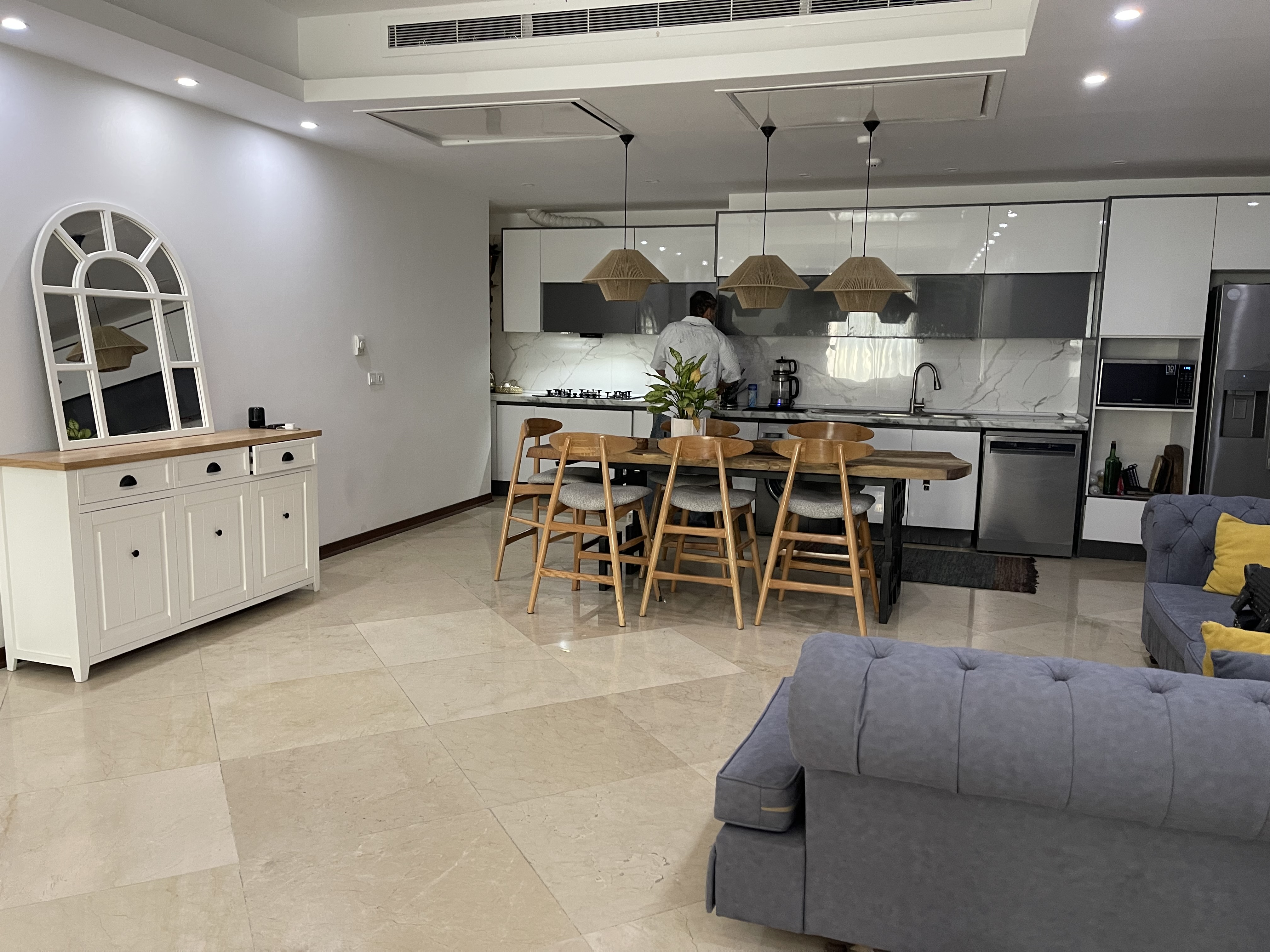 فروش آپارتمان 125متر اقدسیه فول امکانات